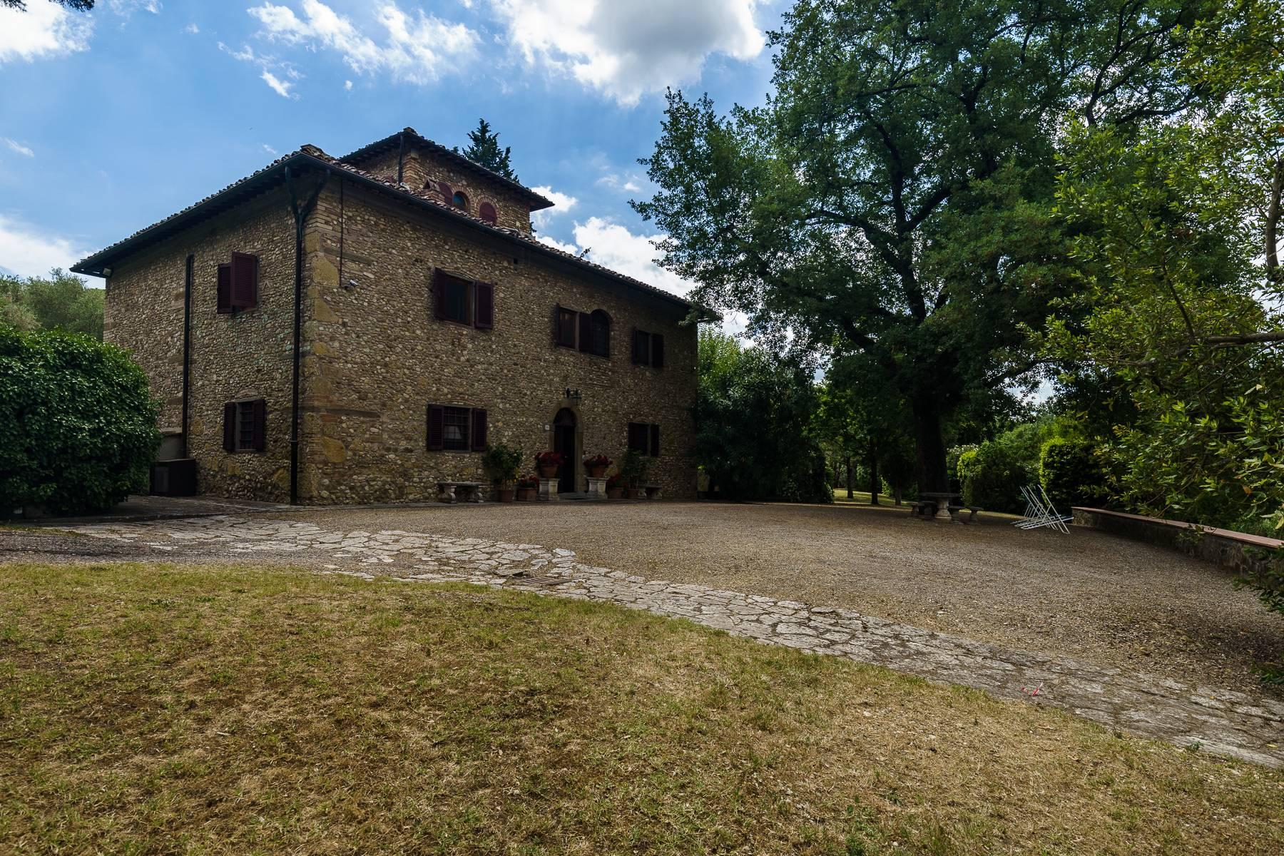 Charmantes Bauernhaus aus Stein aus dem 19. Jahrhundert auf dem Chianti-Land - 3