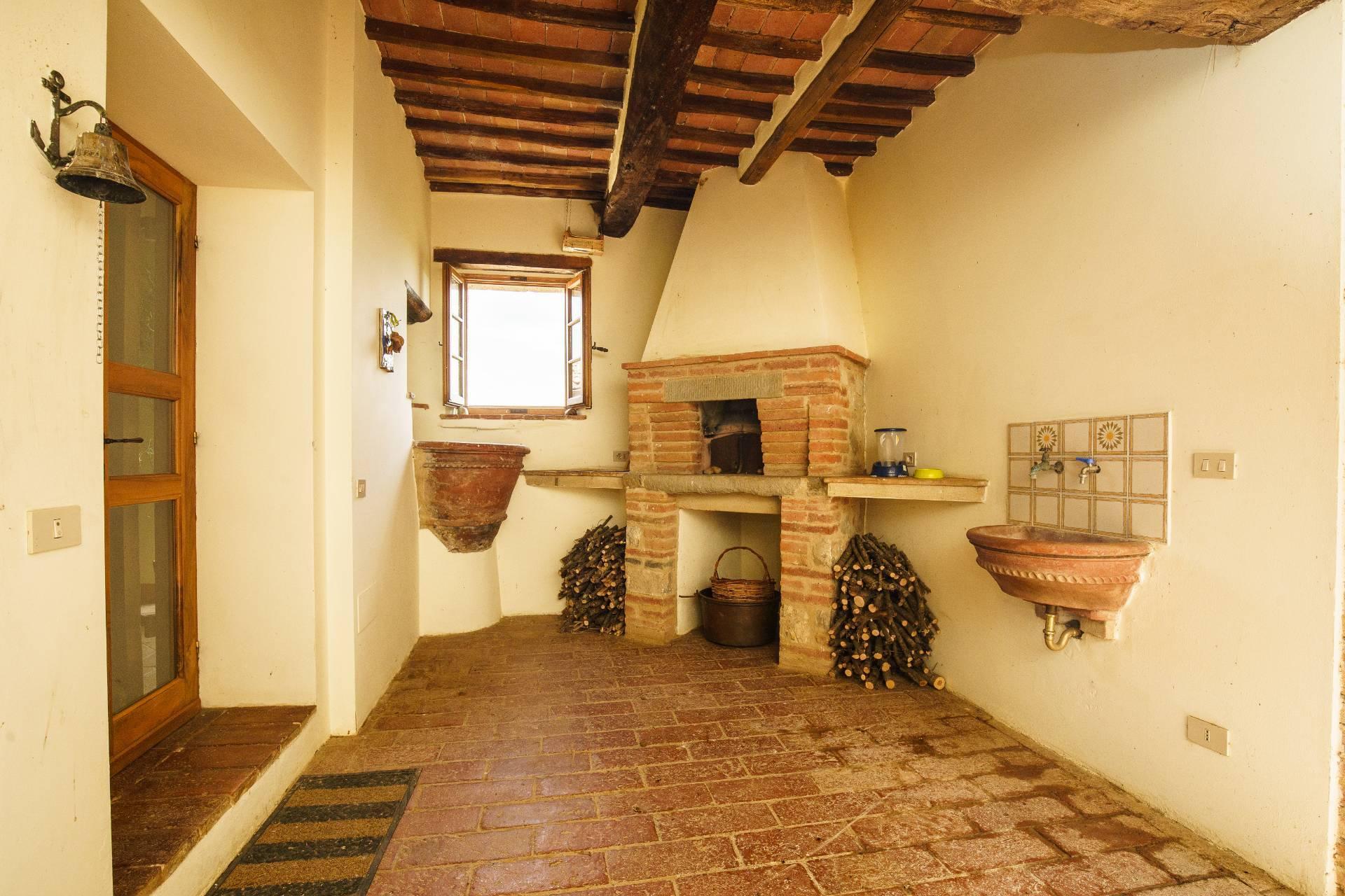 Charming fully refurbished country house in Chianti - 24