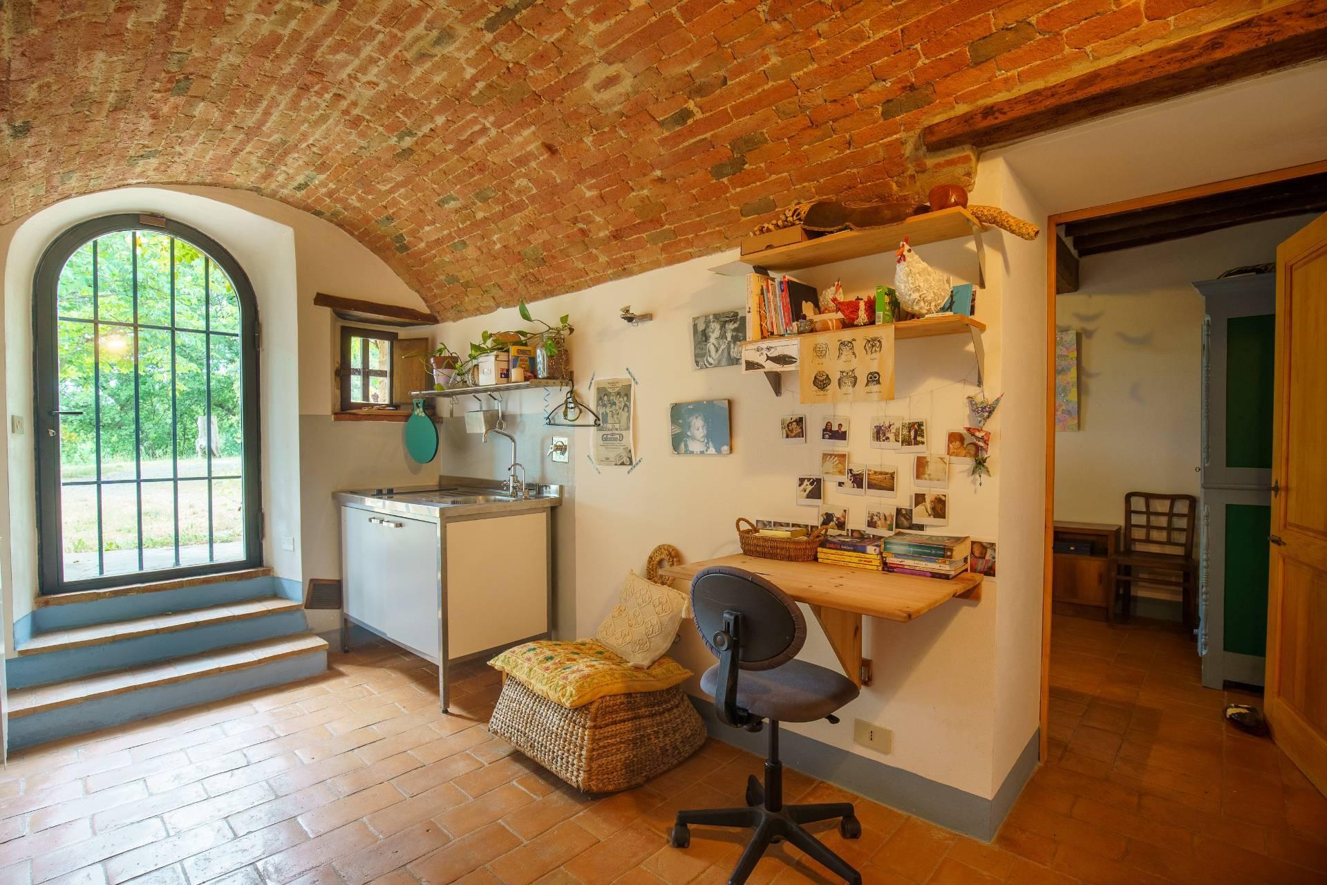 Charming fully refurbished country house in Chianti - 30