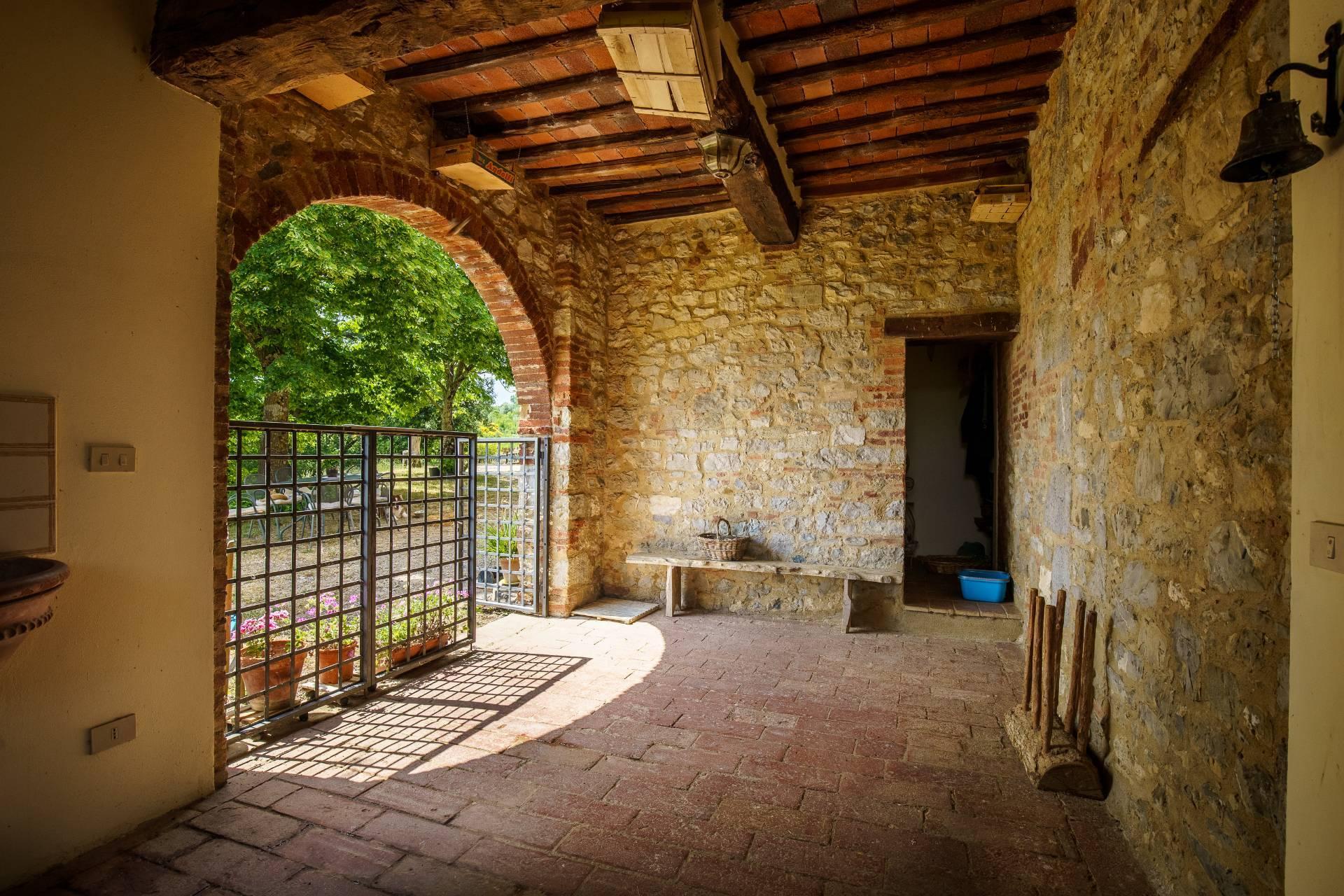 Charming fully refurbished country house in Chianti - 32