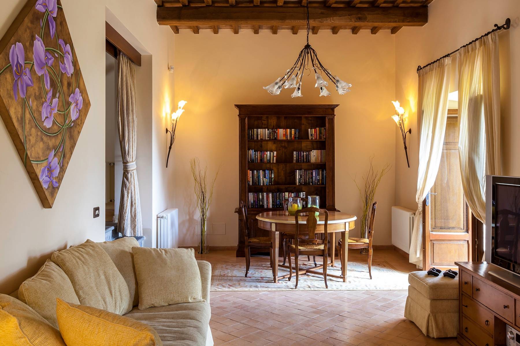 A Gorgeous estate nestled between Tuscany, Umbria, and Lazio - 6