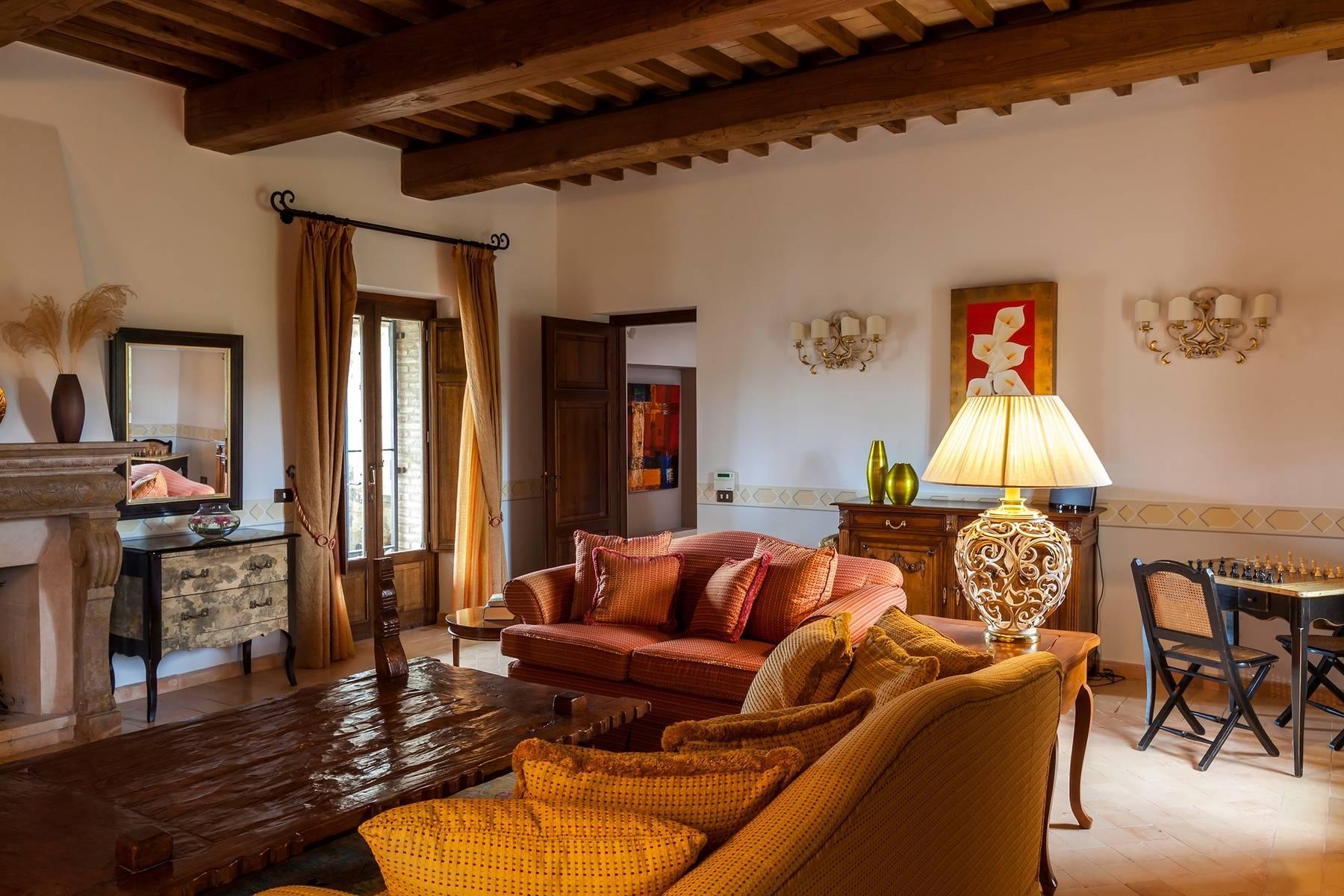 A Gorgeous estate nestled between Tuscany, Umbria, and Lazio - 18