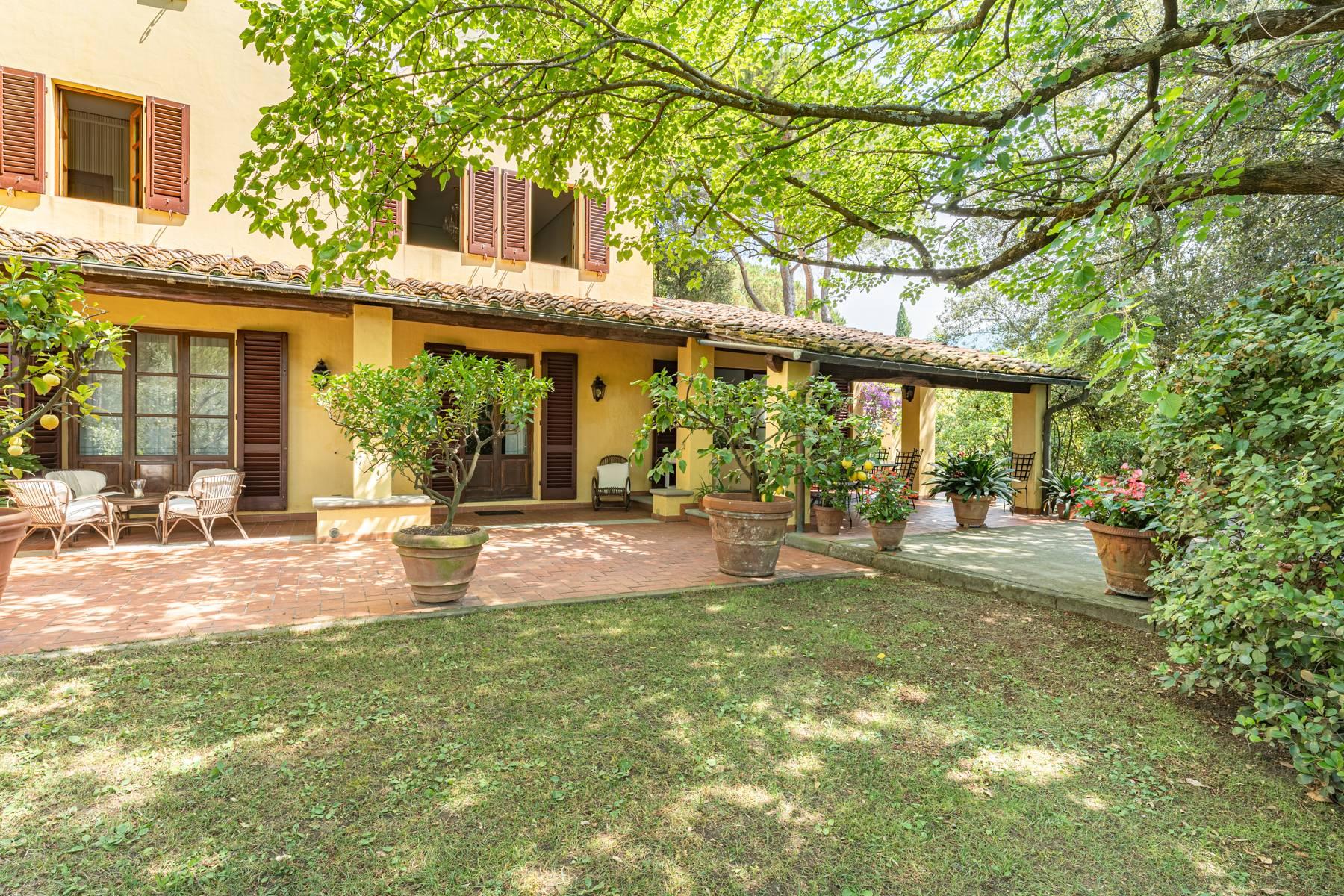 Wunderschöne Villa auf den grünen Higeln von Pescia - 3