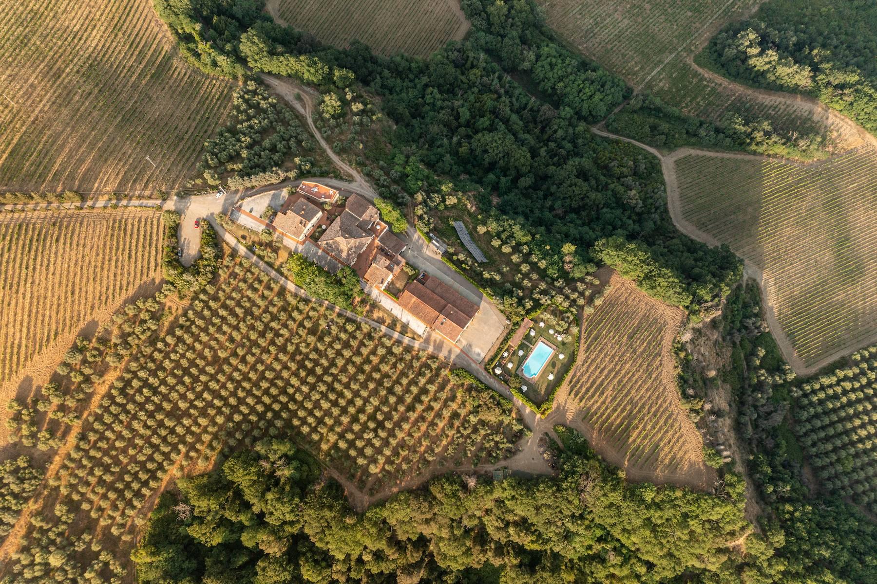 Exceptionnel domaine viticole de 102 hectares au cur du Chianti - 4