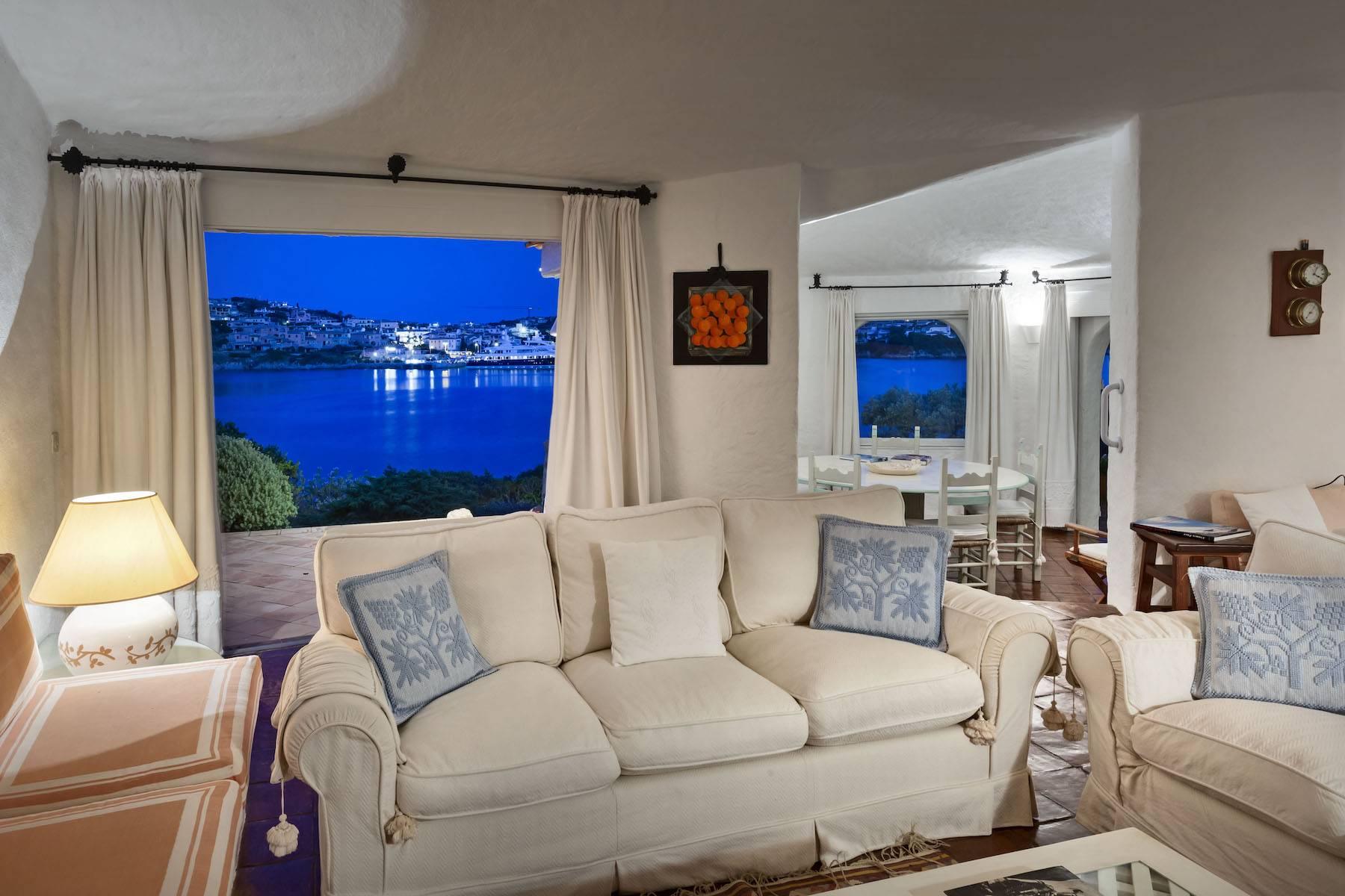 A waterfront haven.
Your Private Window Between Sea And Sky - 40