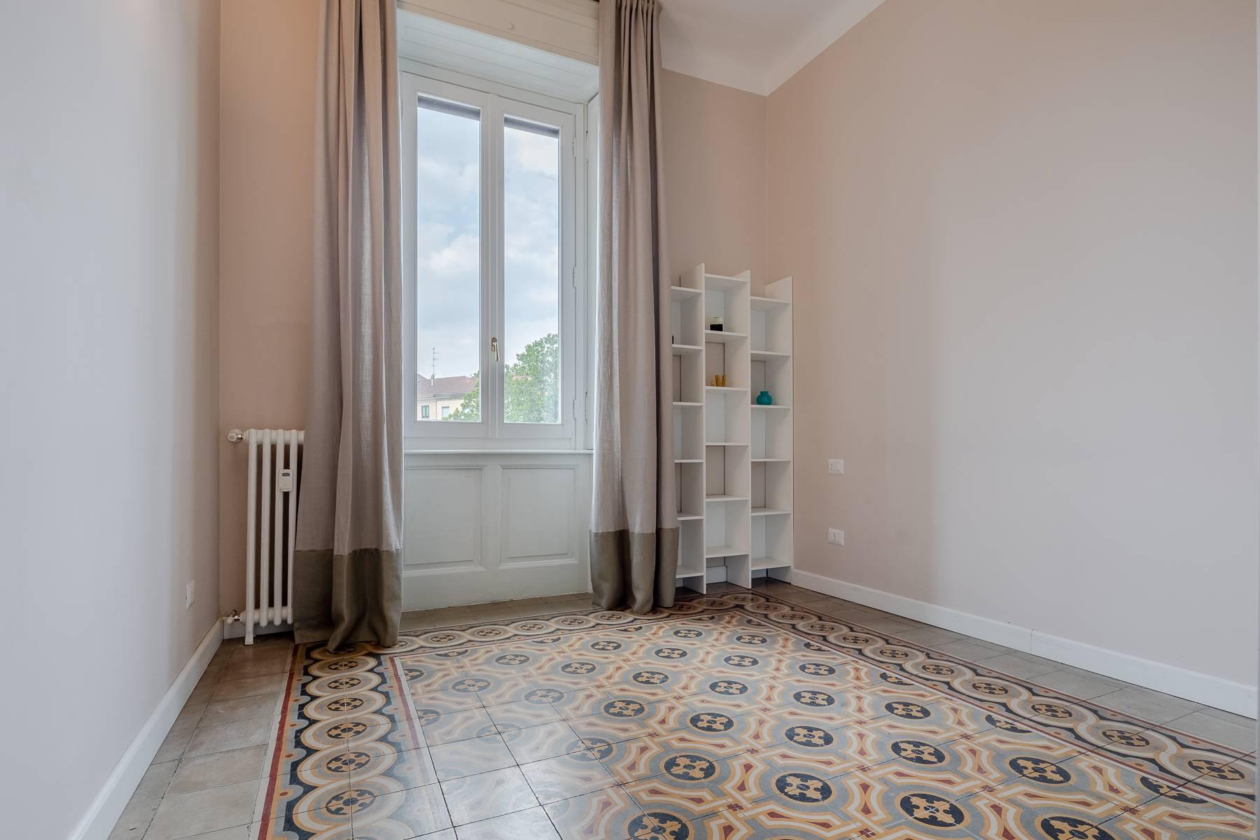 Large and charming three-room apartment, completely renovated - 11