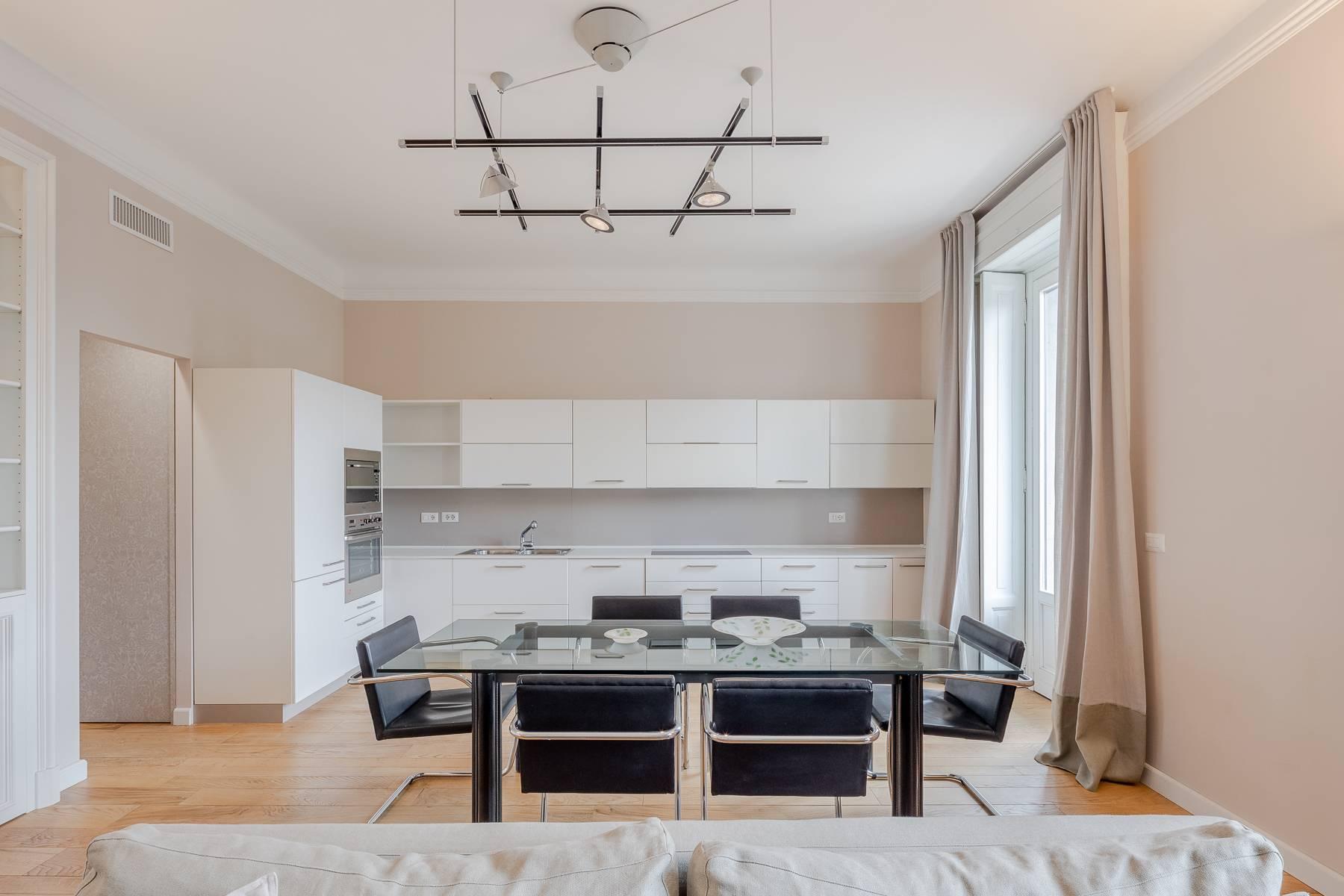 Large and charming three-room apartment, completely renovated - 19