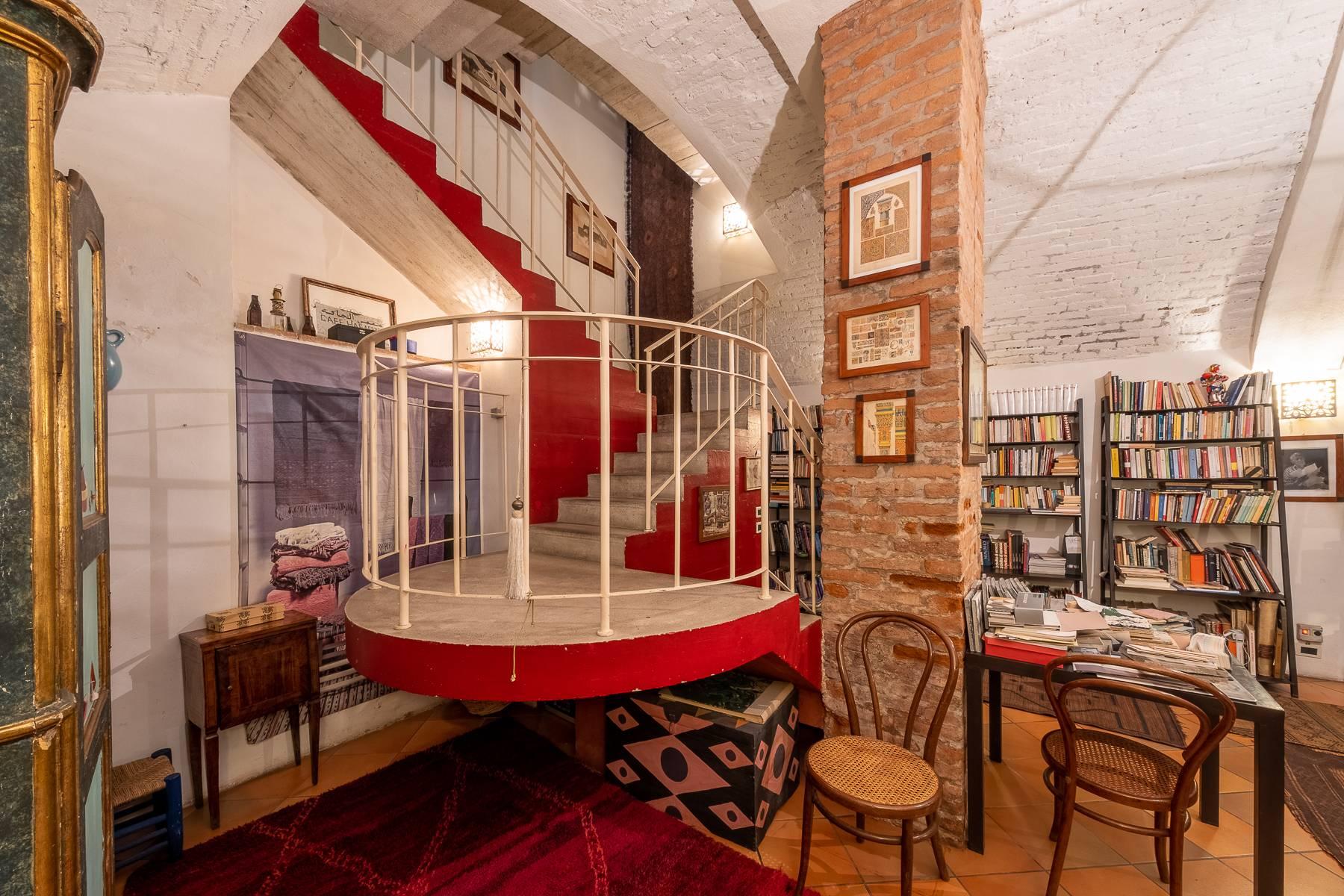 Exquisite apartment in the heart of the historic center of Turin - 10