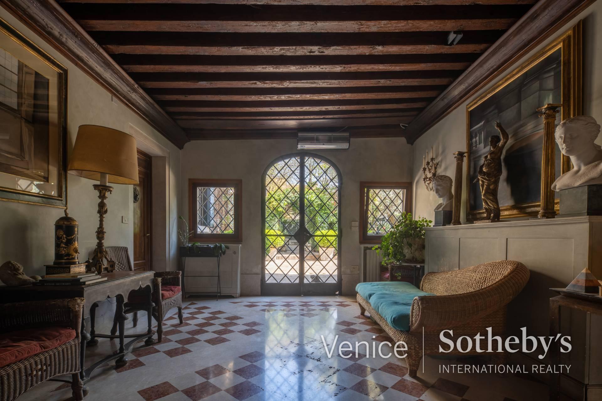 Renaissance Palazzo private home with spectacular gardens - 19