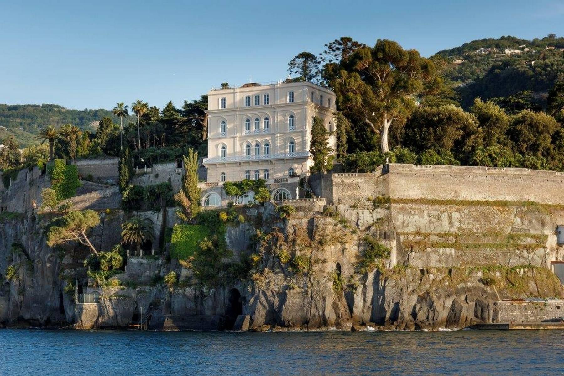 Villa dei Sonetti - A majestic estate suspended over the Mediterranean Sea - 1