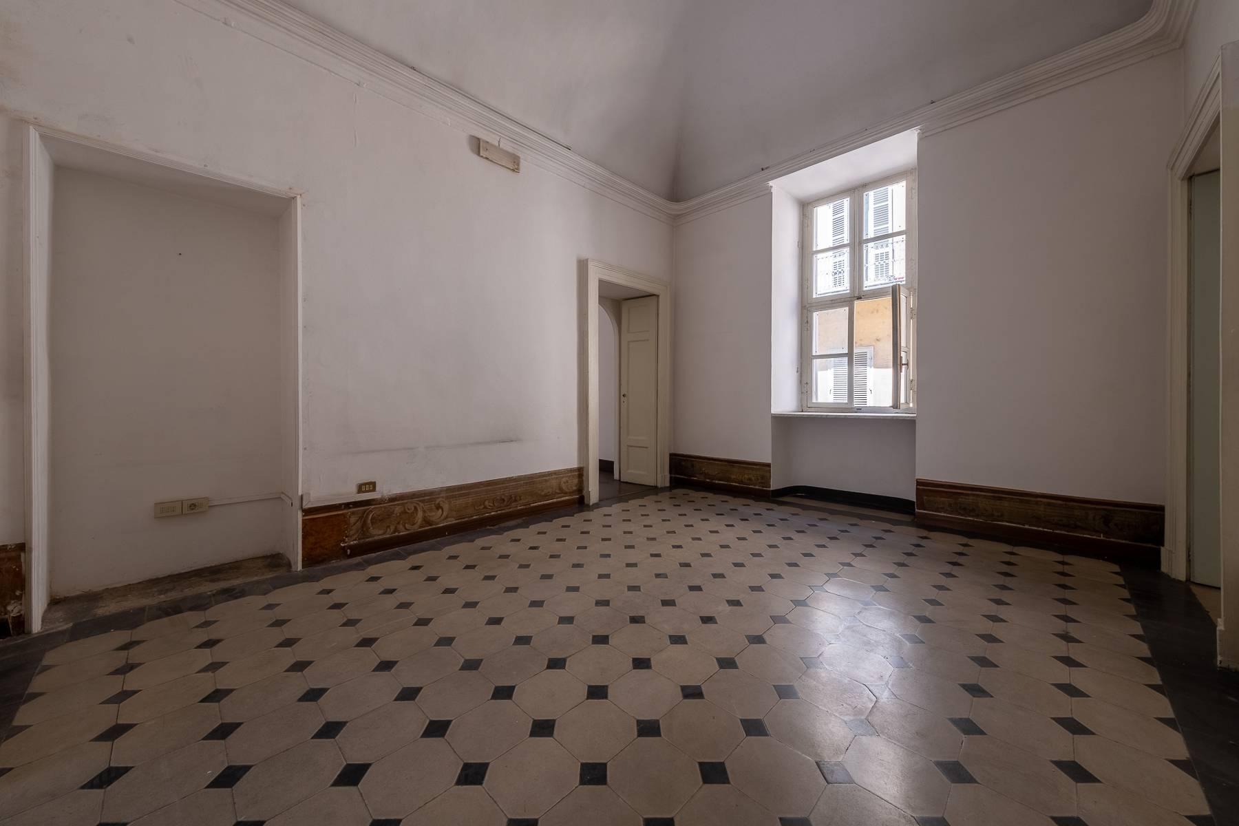 Prestigious apartment in the heart of the Quadrilatero Romano - 11