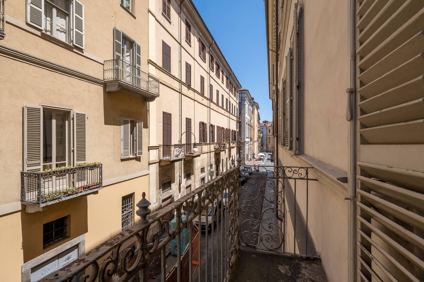 Prestigious apartment in the heart of the Quadrilatero Romano - 20