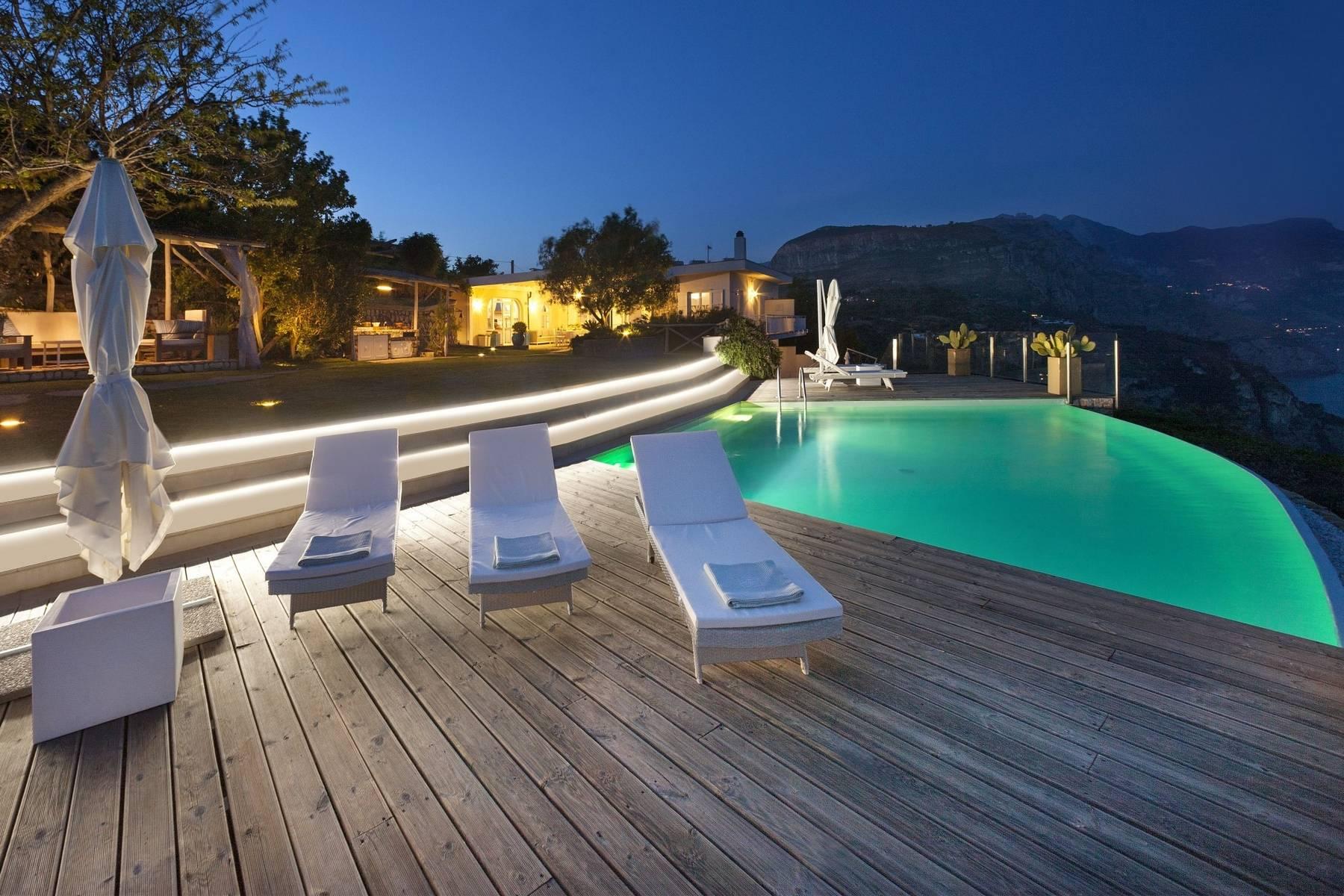 A majestic villa overlooking the mesmerizing Amalfi Coast - 6