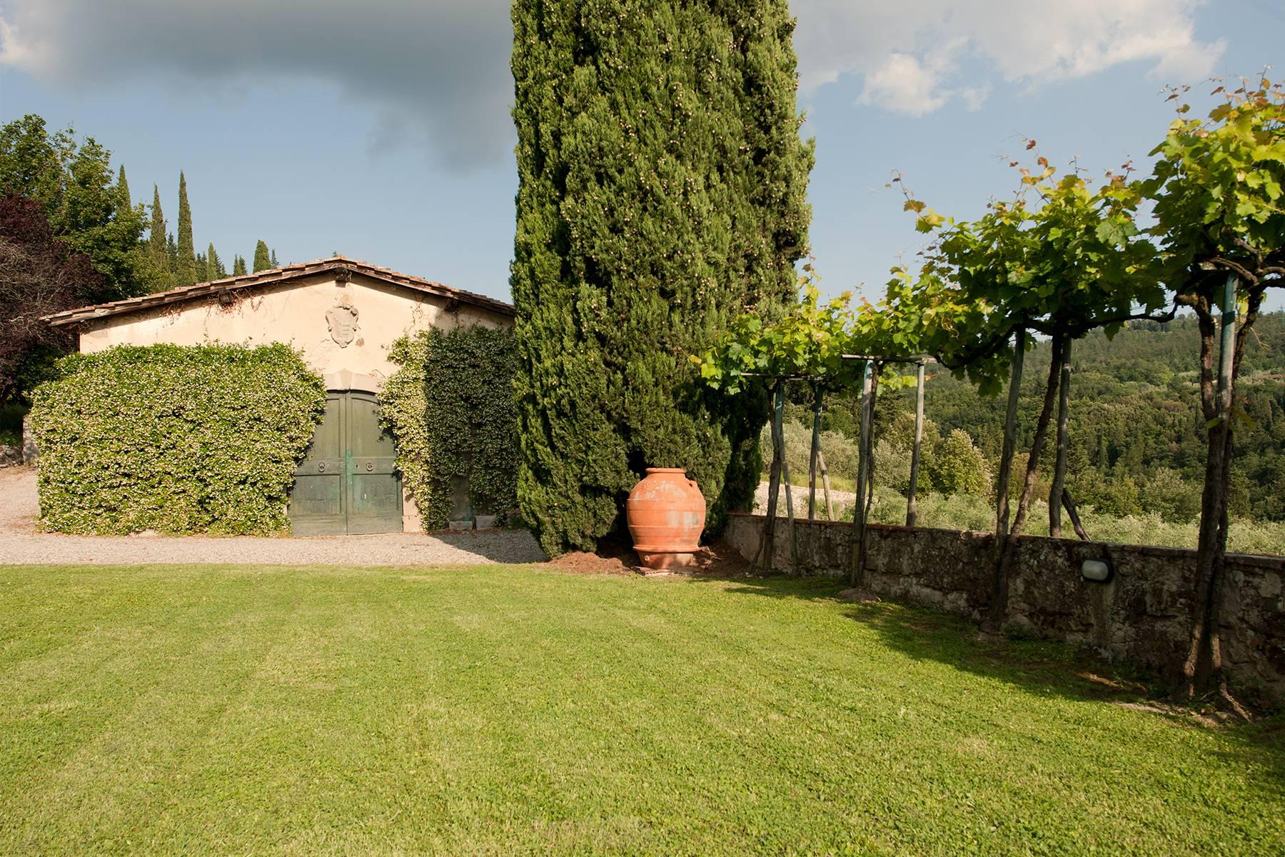 Large period farmhouse in the most renowned olive production area close to Florence - 15