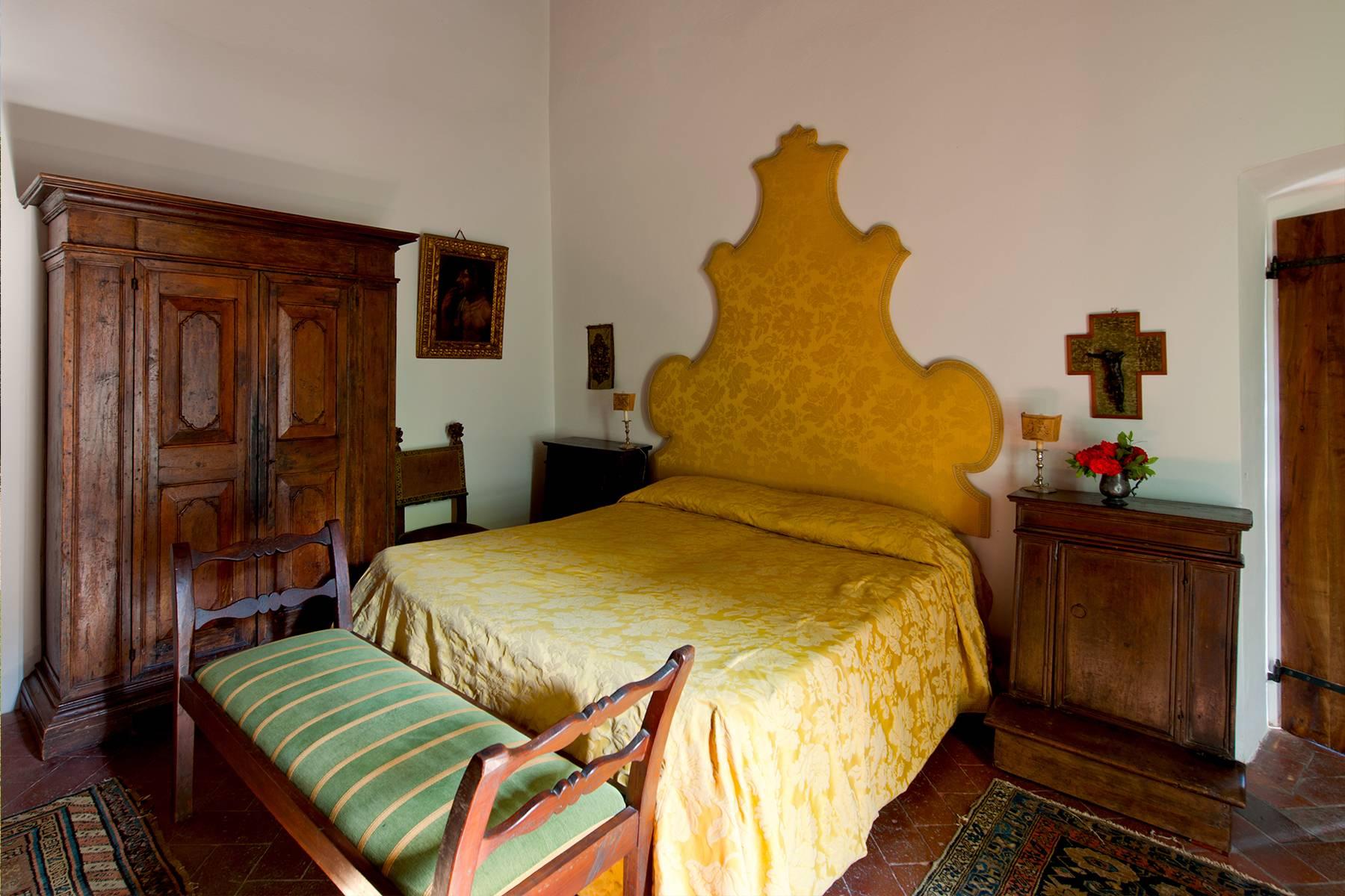 Grande villa padronale d'epoca nella più rinomata zona olearia vicino a Firenze - 18