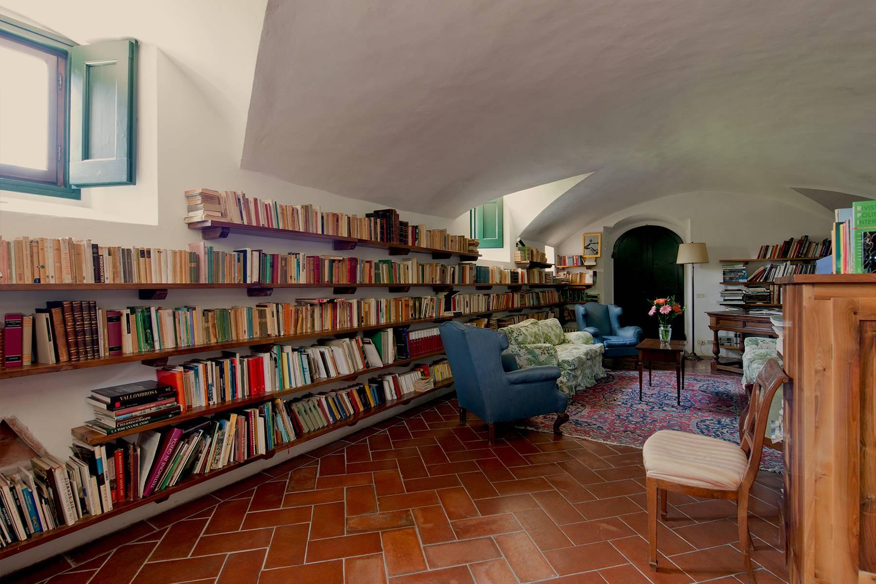 Large period farmhouse in the most renowned olive production area close to Florence - 21