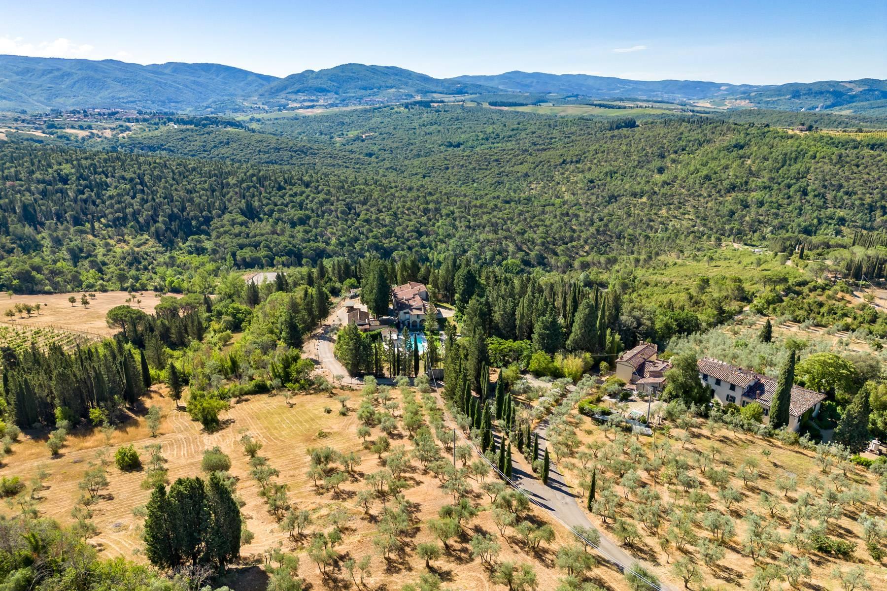 Unprecedented turn-key estate with pool in Impruneta at 15 minutes from Florence - 3
