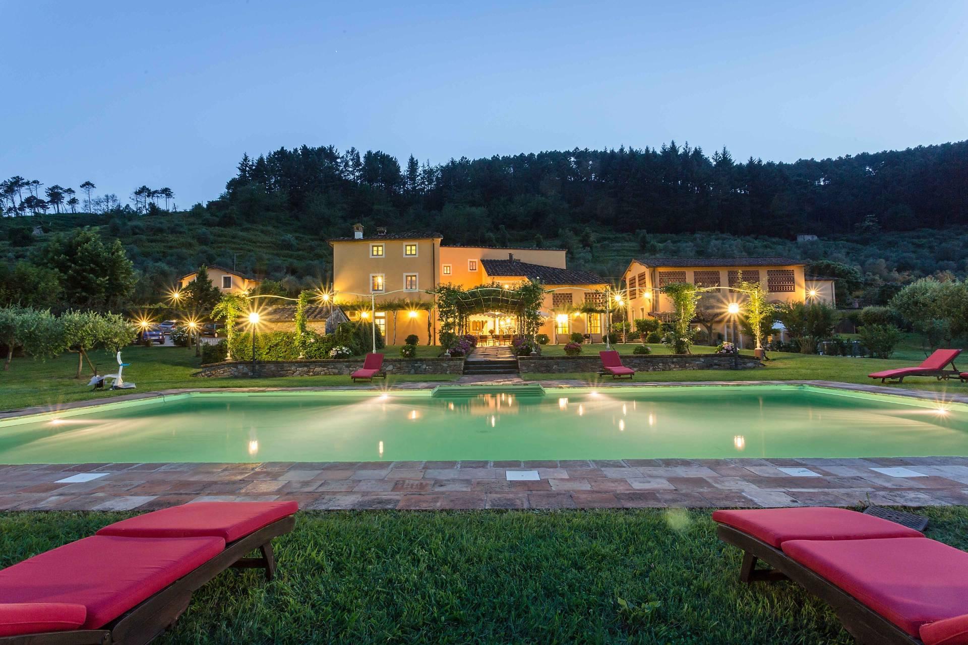 Une villa toscane immergé dans le poétique paysage italien - 3