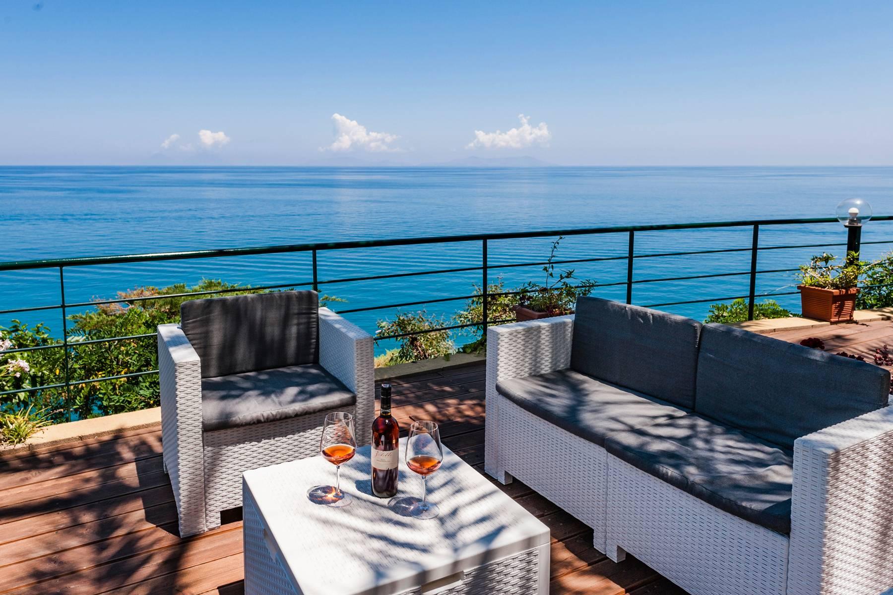 Exclusive villa overlooking the sea - 14