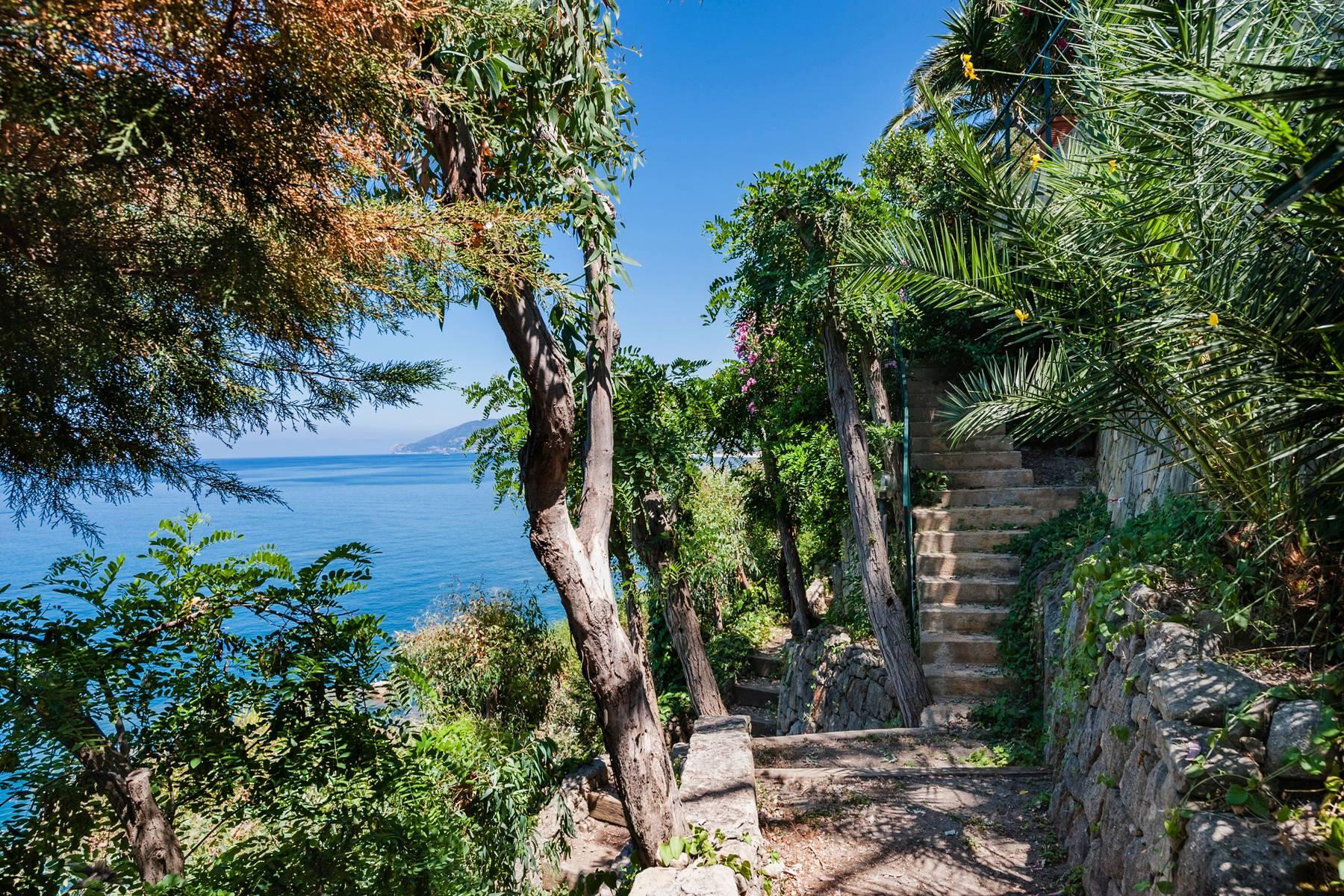 Exclusive villa overlooking the sea - 33