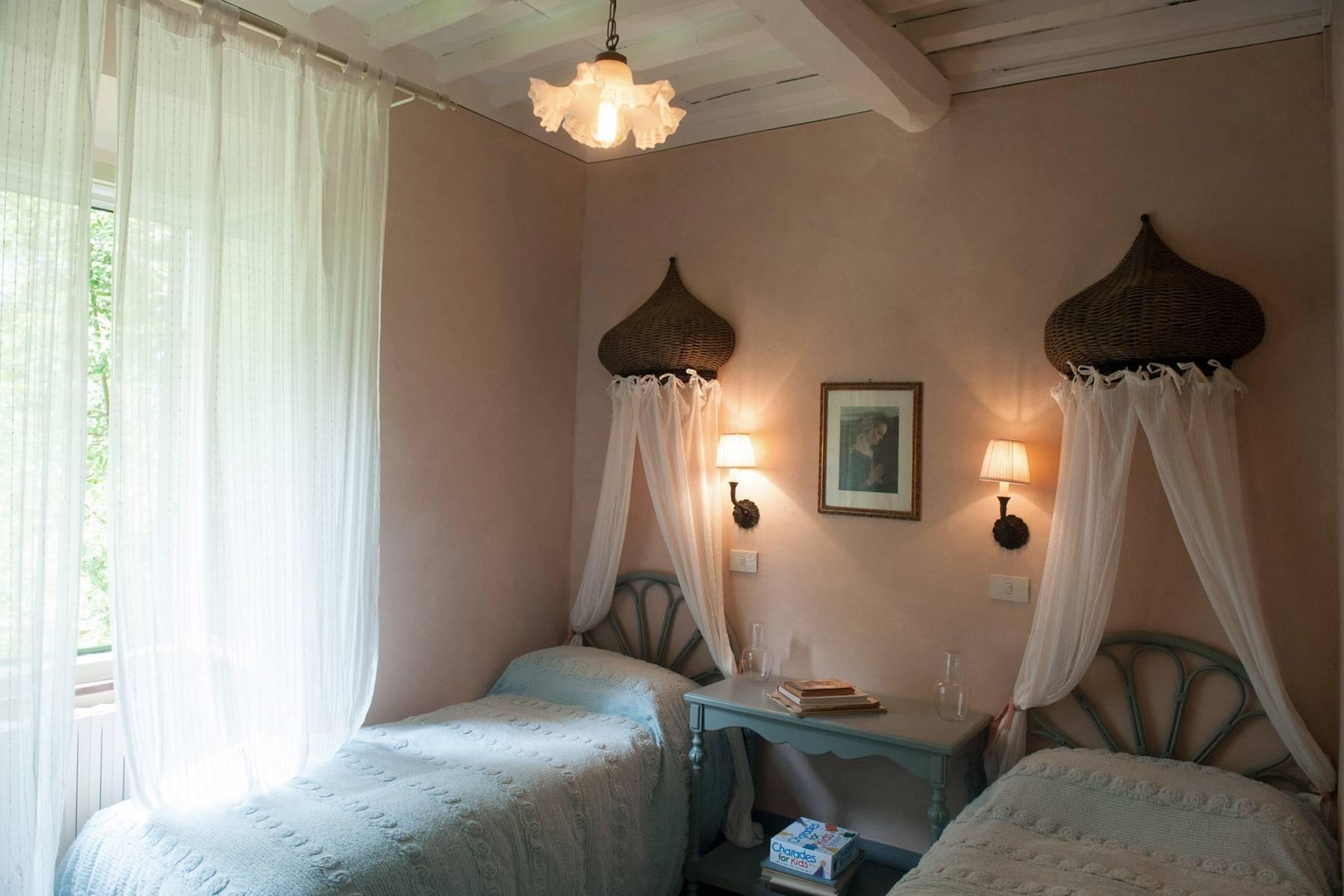 A majestic villa situated between Lucca and Camaiore - 11