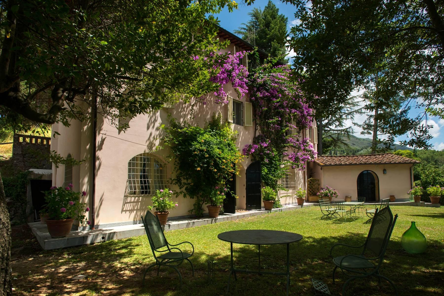 A majestic villa situated between Lucca and Camaiore - 15