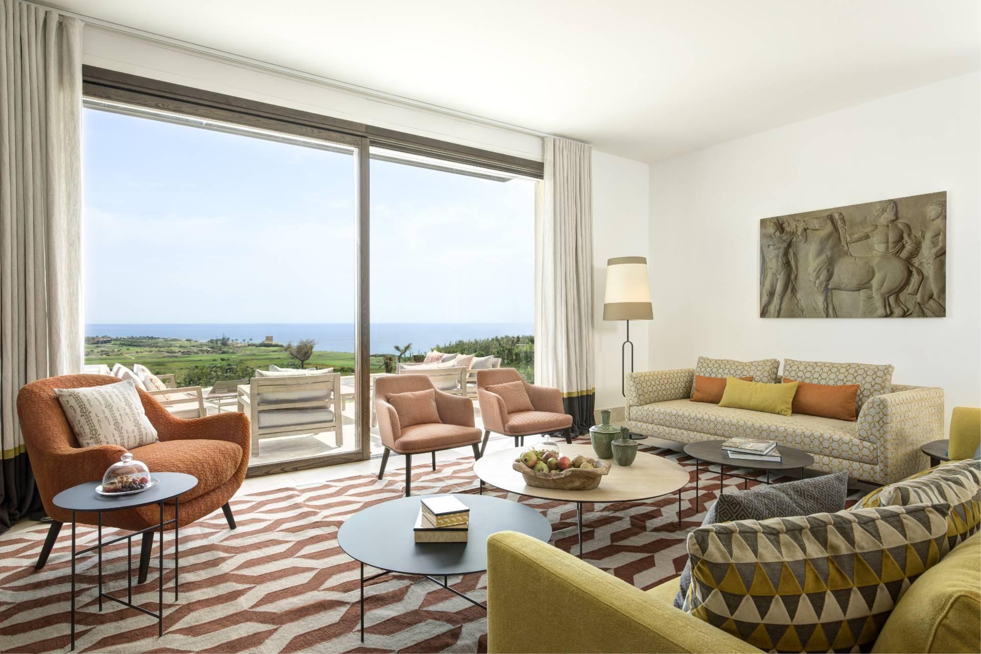 Stunning four bedroom villa overlooking southern Sicilian coast - 3