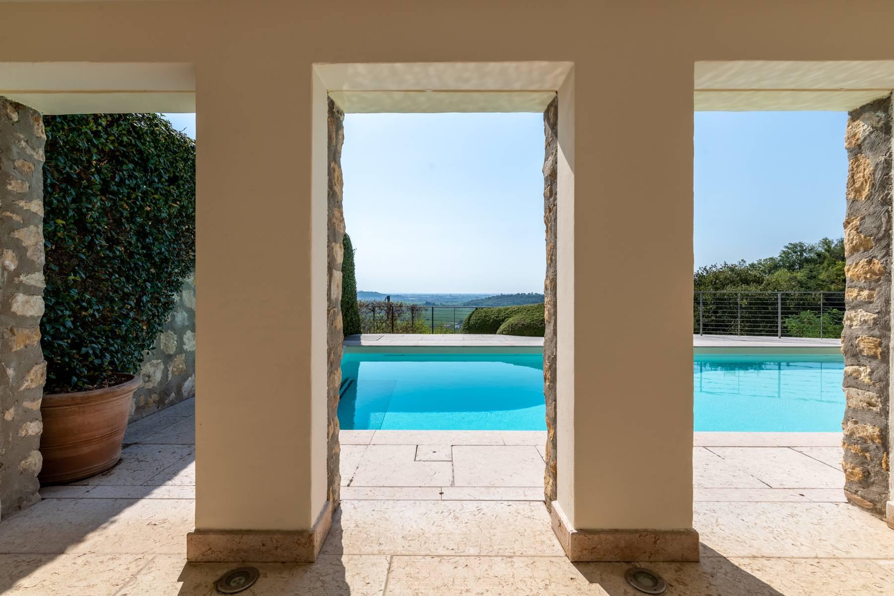 Elegant renoviertes Landhaus mit Swimmingpool in den Hügeln von Verona - 4