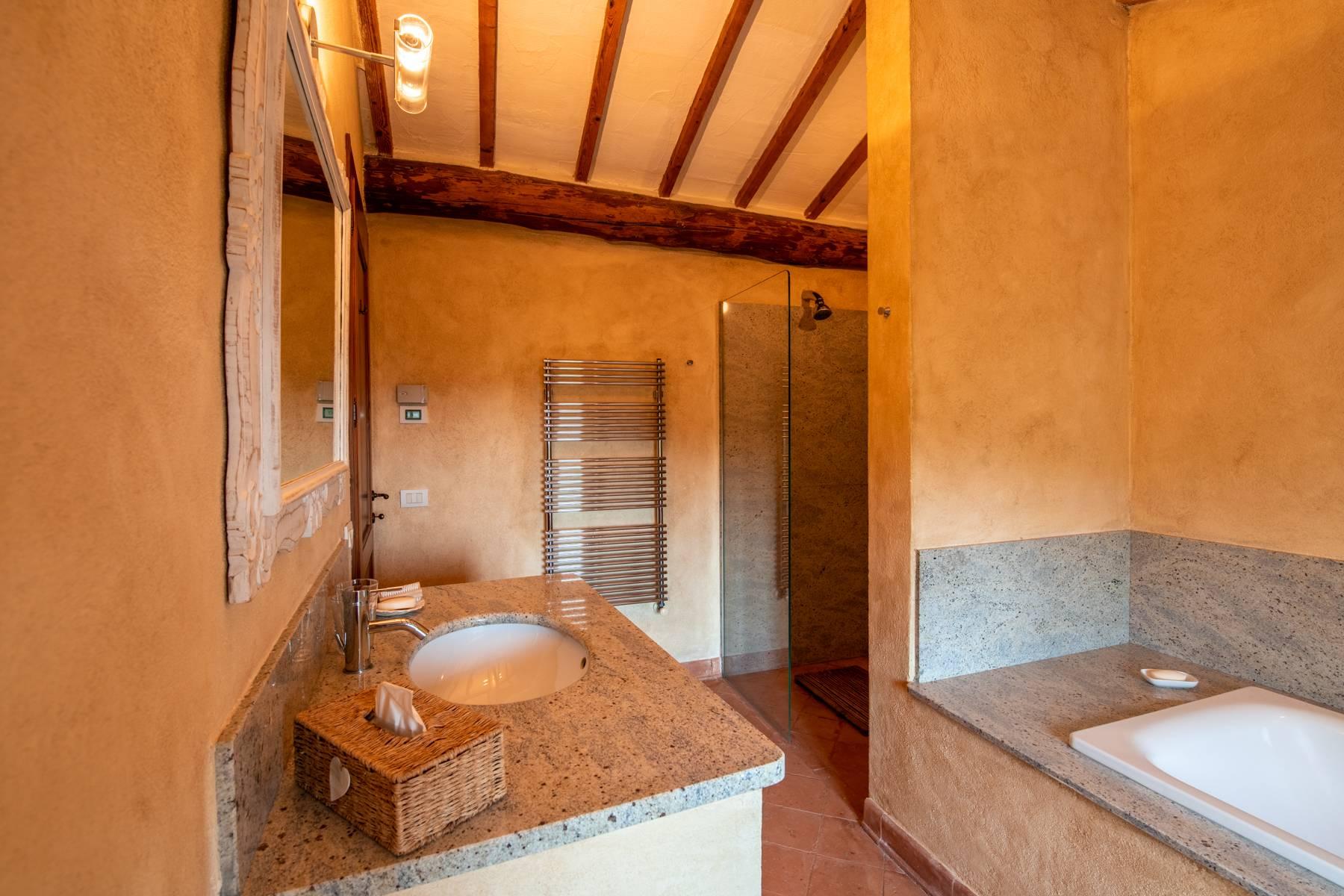 Elegant renoviertes Landhaus mit Swimmingpool in den Hügeln von Verona - 26