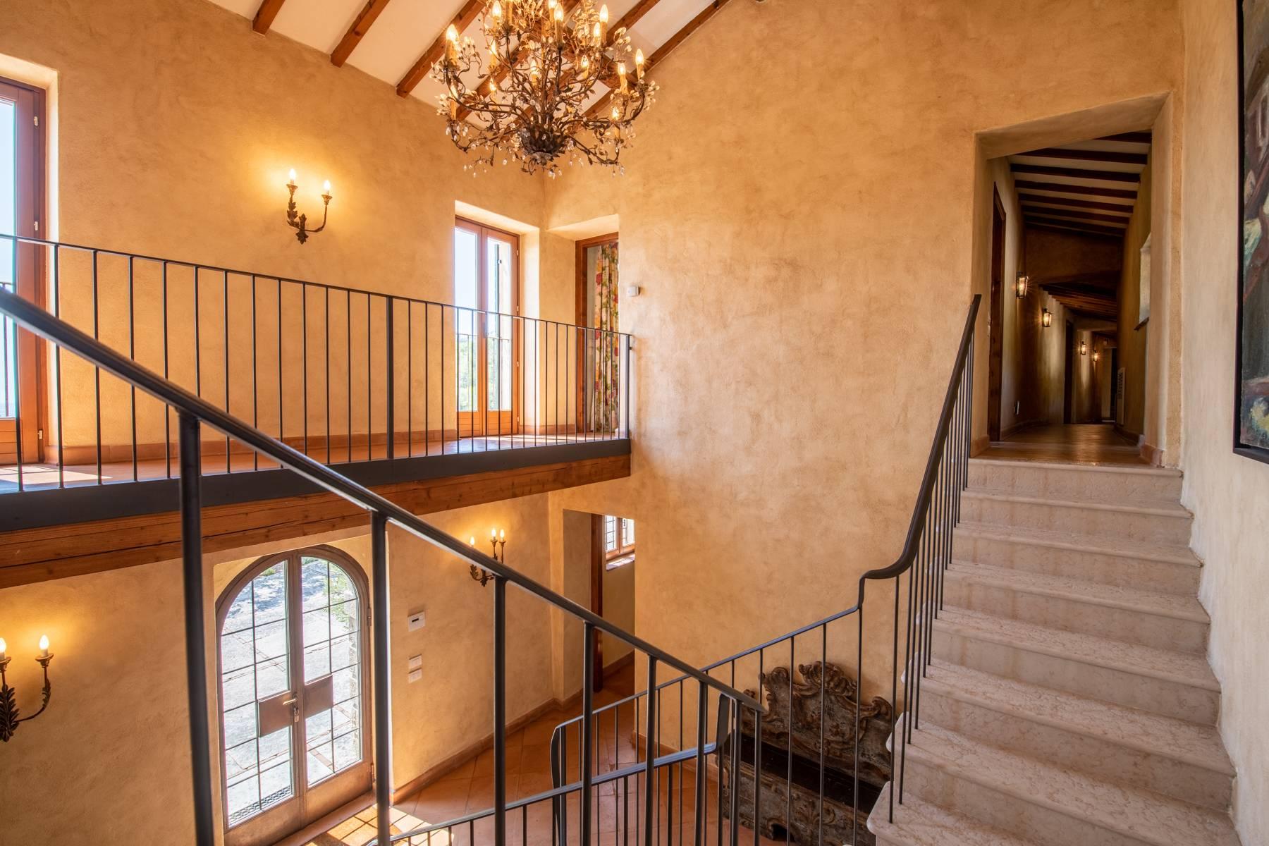 Elegant renoviertes Landhaus mit Swimmingpool in den Hügeln von Verona - 16