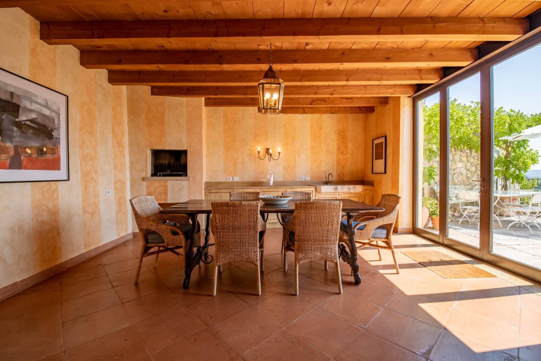 Elegant renoviertes Landhaus mit Swimmingpool in den Hügeln von Verona - 13
