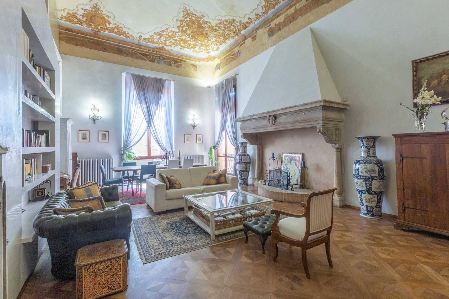 Splendido appartamento in palazzo del XV secolo - 1