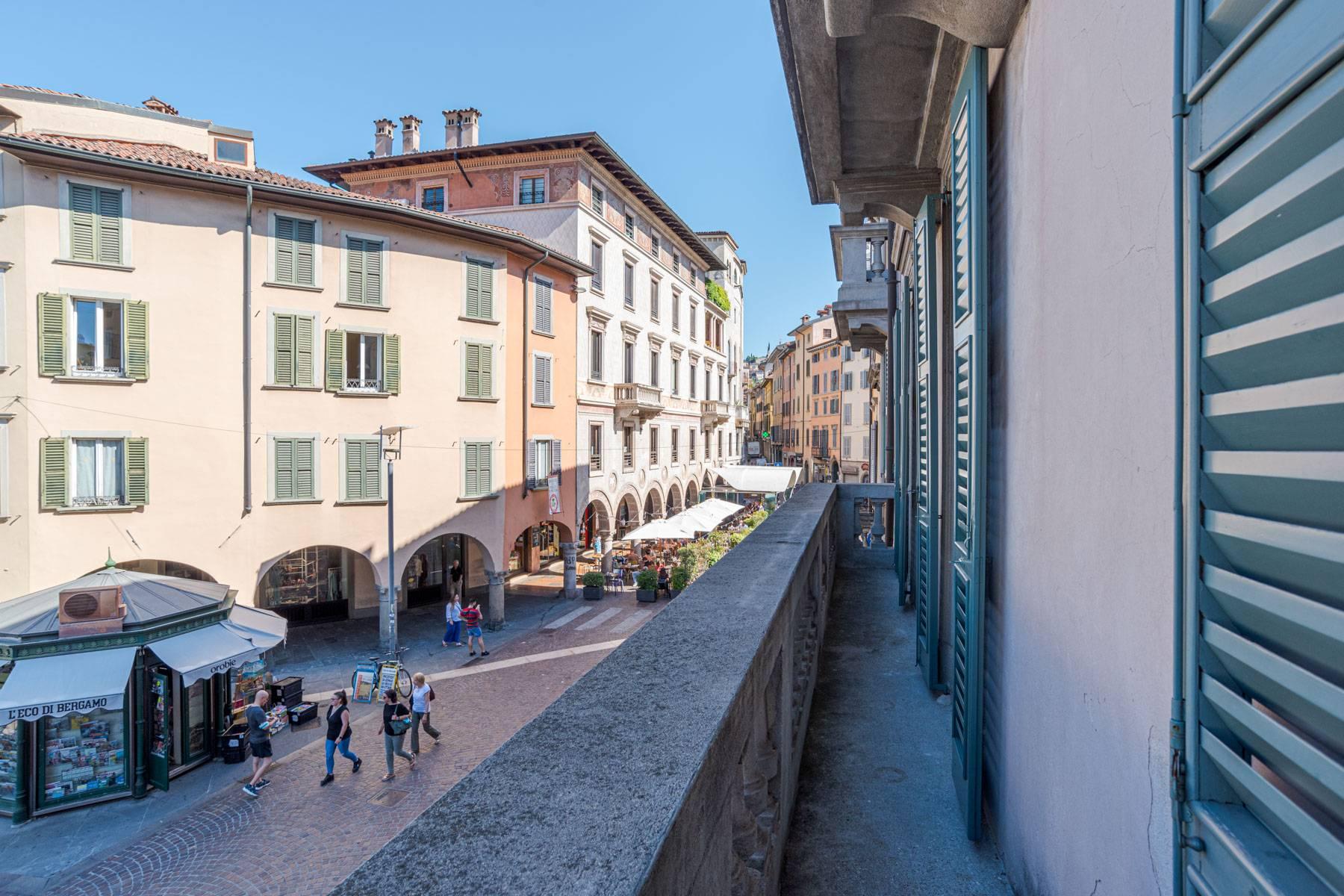 Elegant and modern apartment in the center of Bergamo - 11