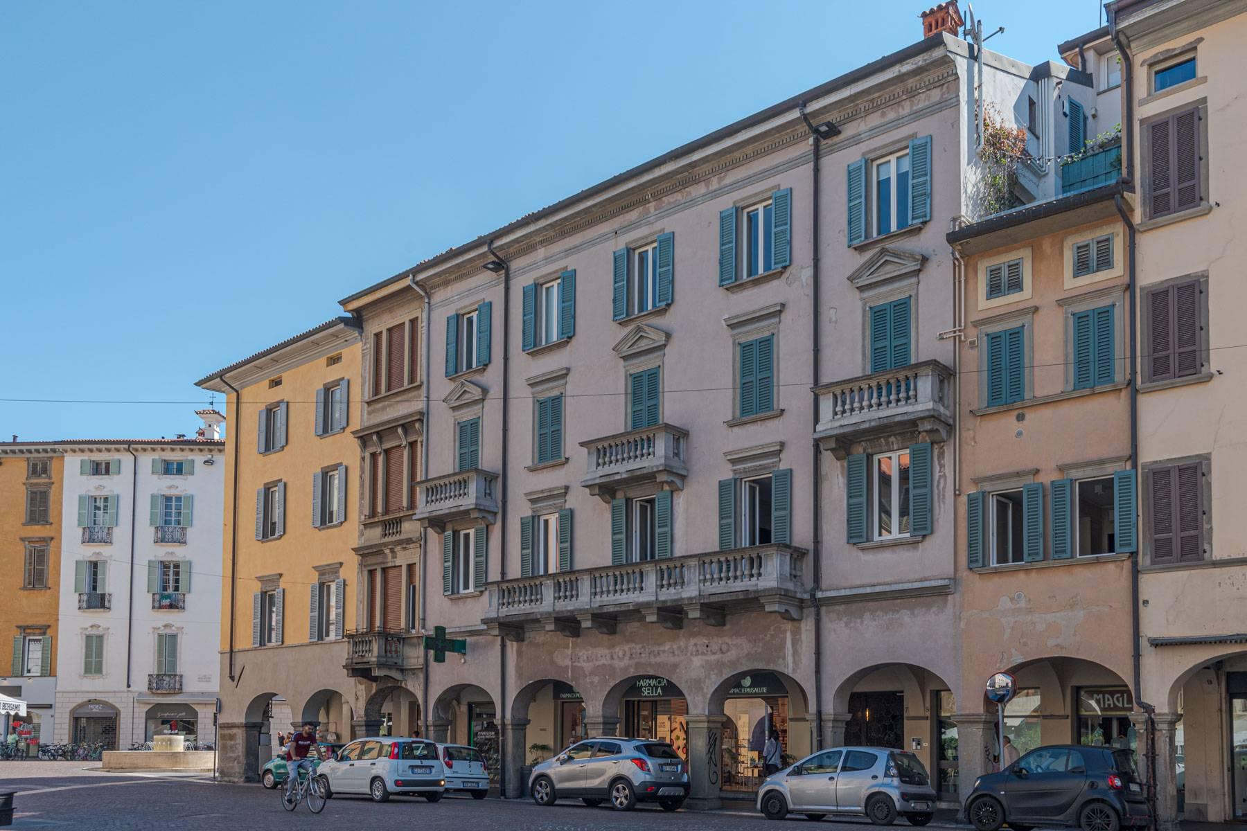 Elegant and modern apartment in the center of Bergamo - 19