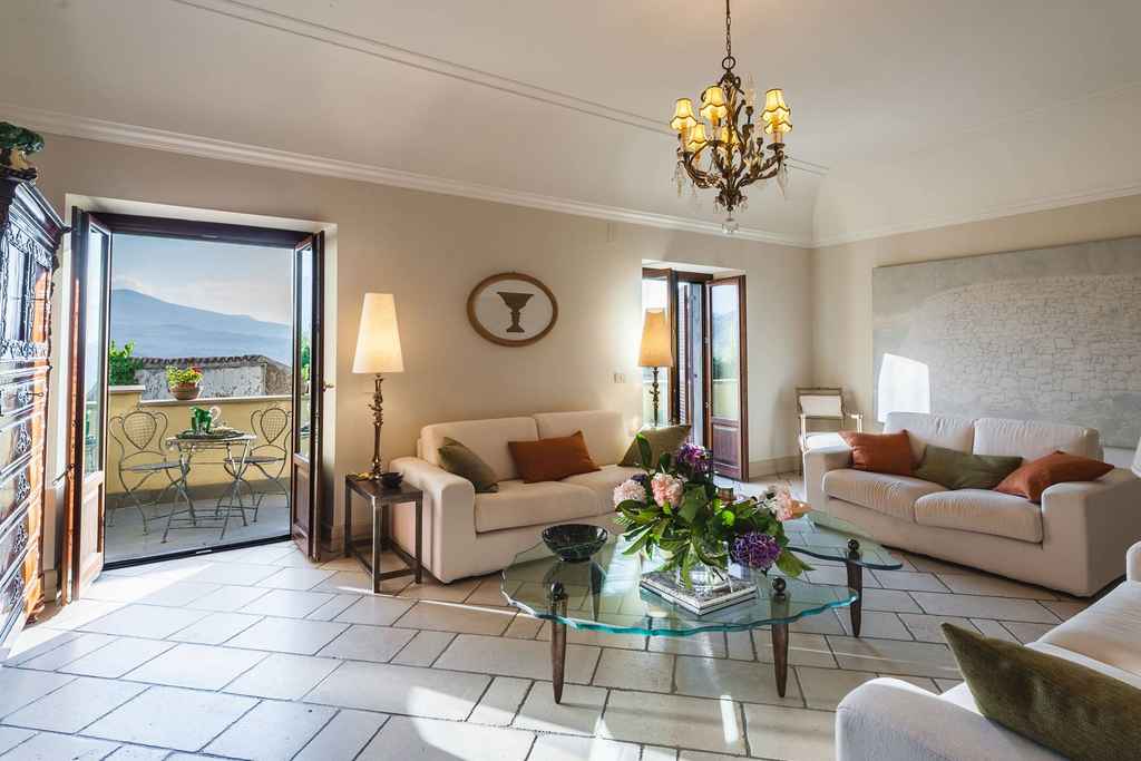 Freistehendes Haus in Castiglione di Sicilia Einfamilienhaus Zum