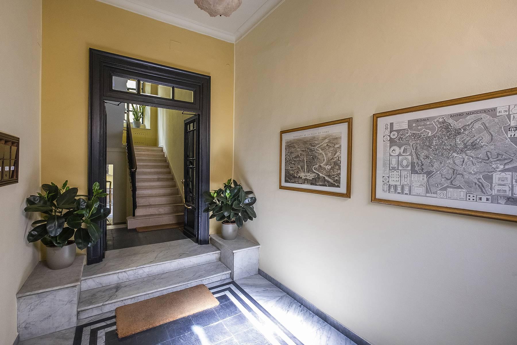 Bright turnkey apartment few meters from the Colosseum - 2