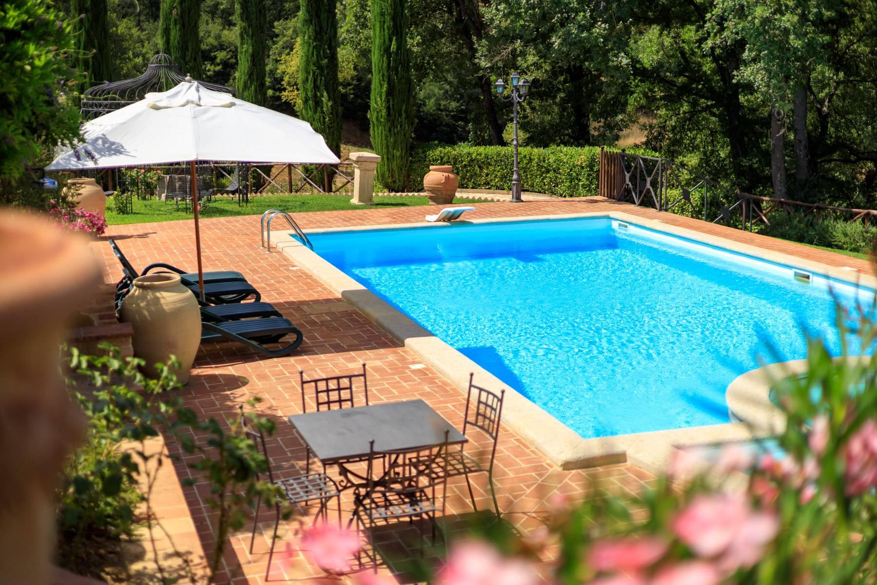 Luxury villa with pool and horse facilities in Panicale - 35