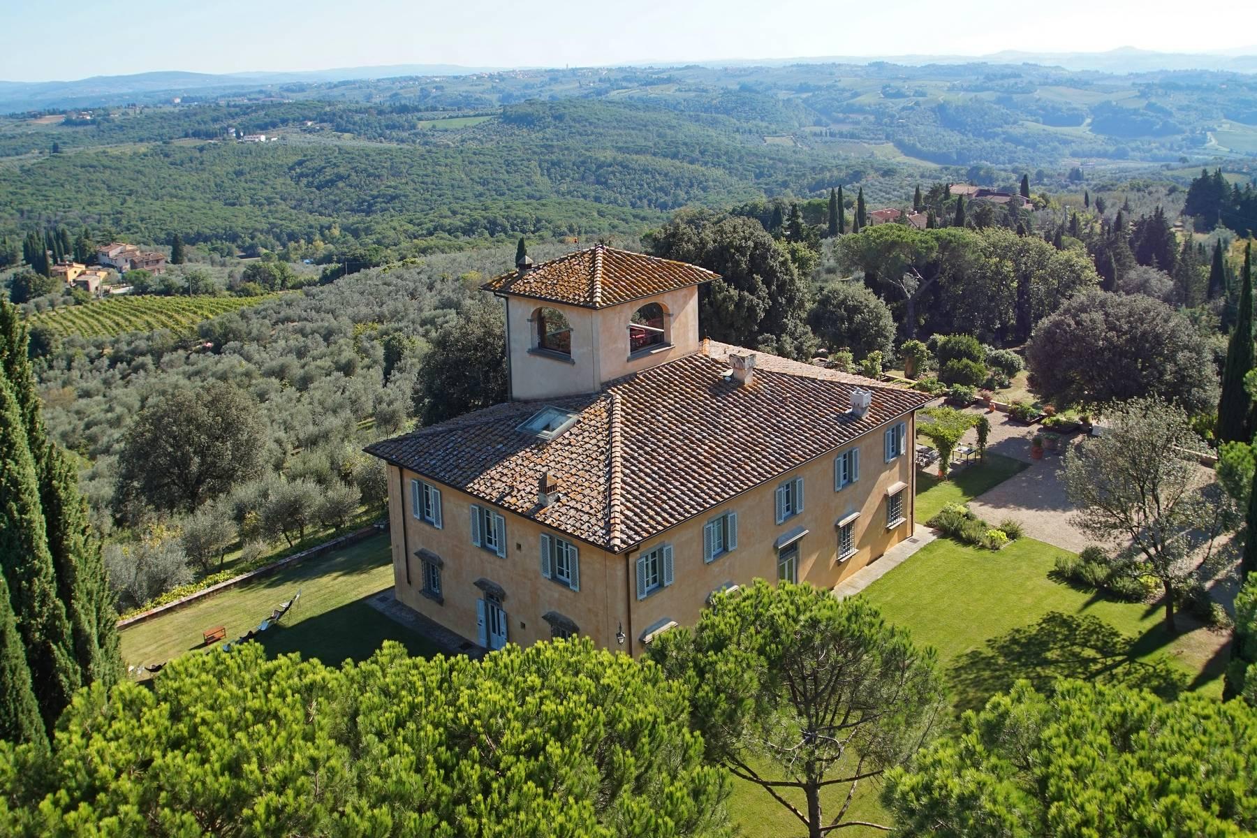 Villa Perle, a classic Tuscan villa surrounded by vineyards and olive groves - 1