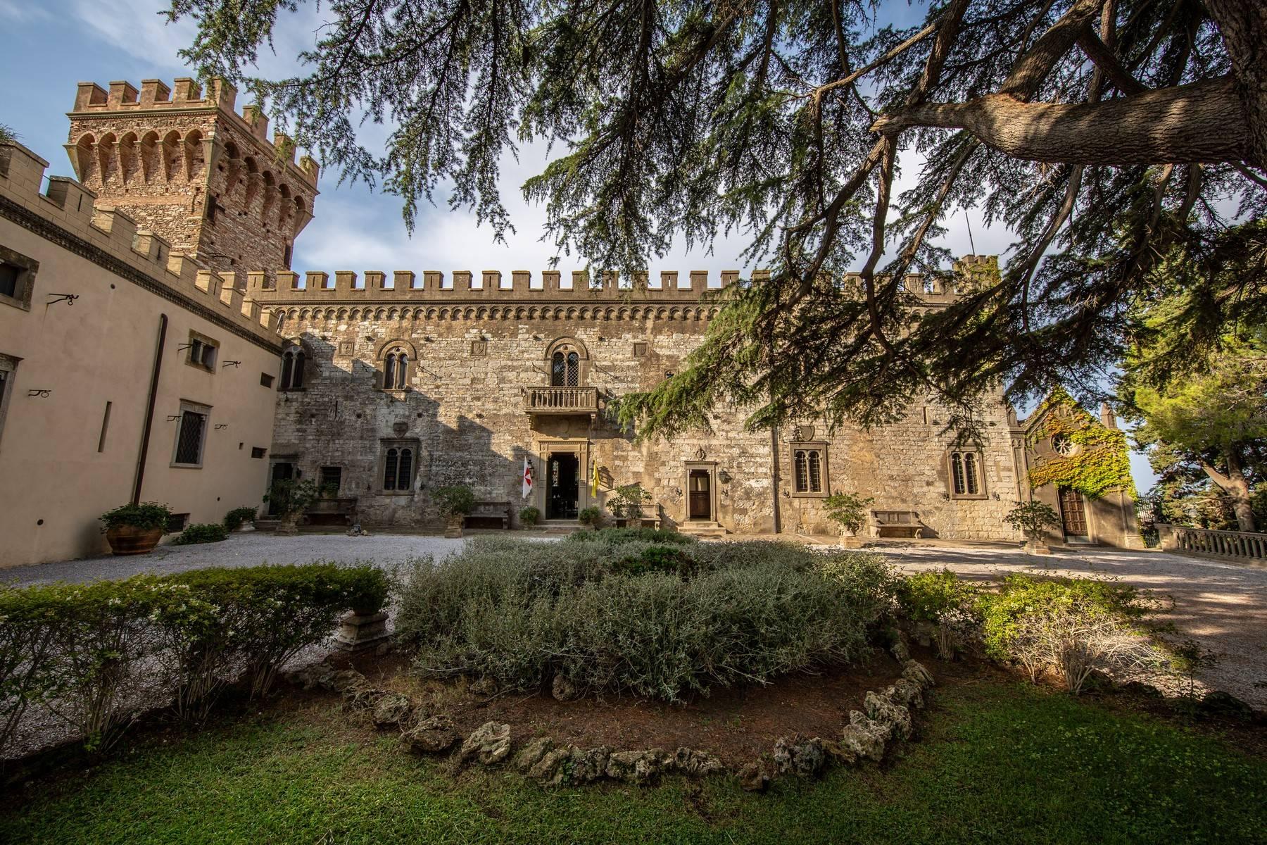 Un castello magnifico e storico nel cuore della Toscana - 3
