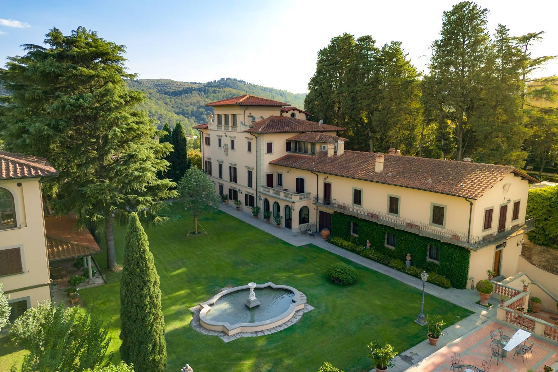 Apartment in a historic villa on the hills of Carmignano - 2