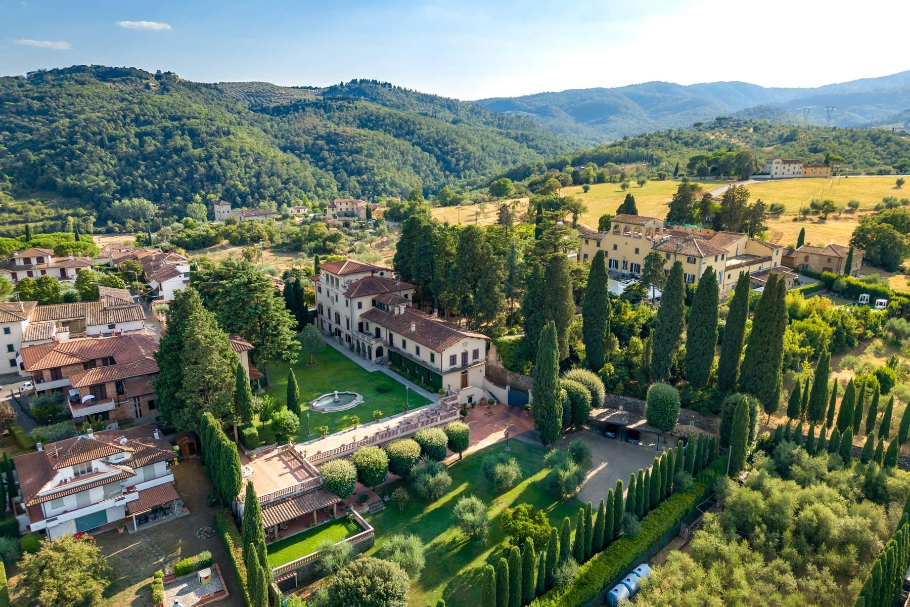 Prestigious apartment in a historic mansion on the hills of Carmignano - 2
