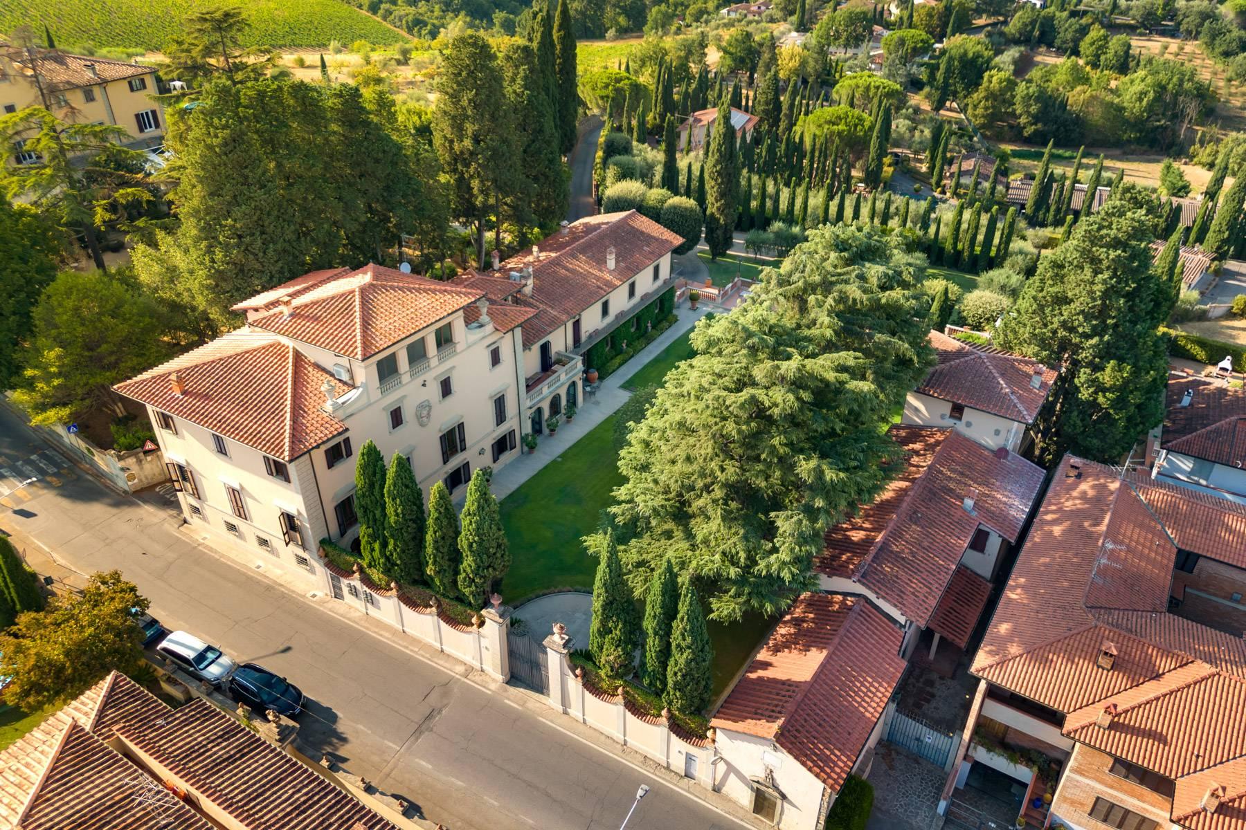 Elegant apartment in a historic Tuscan mansion - 24
