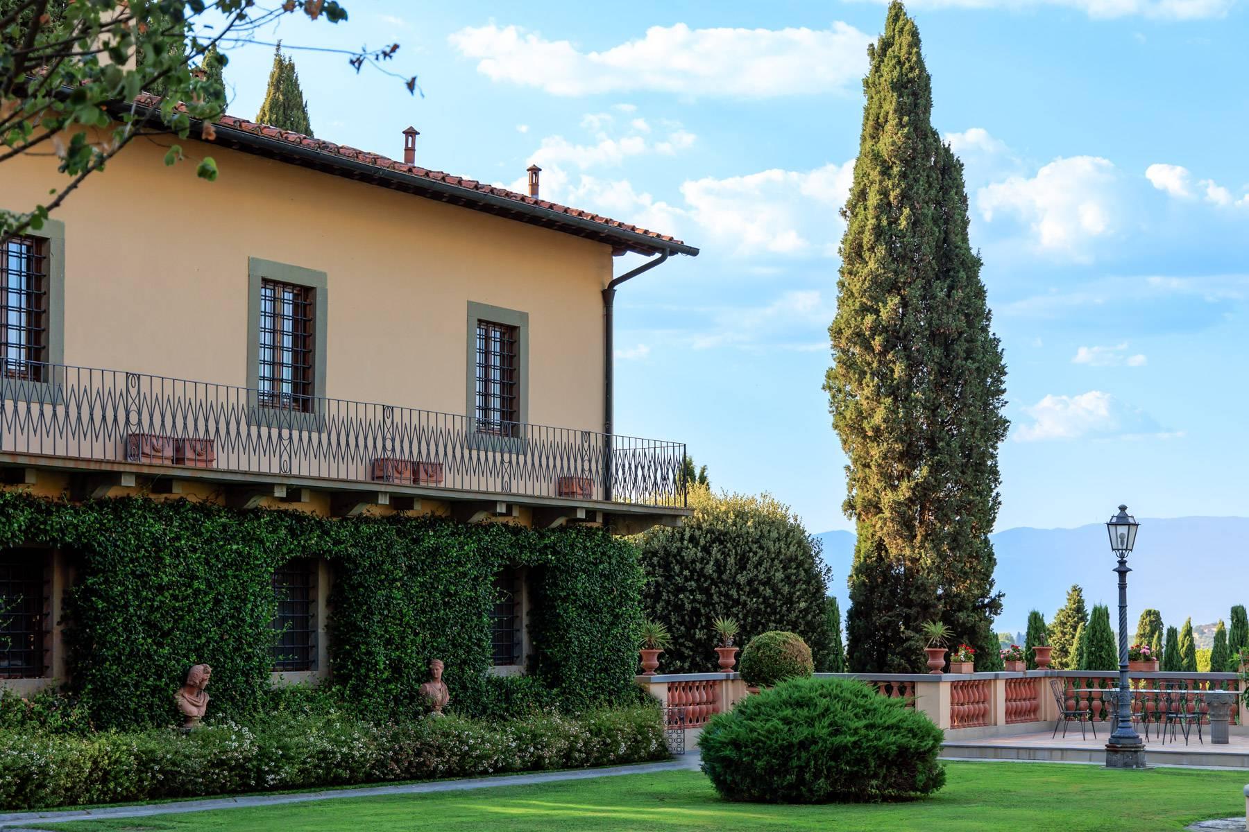 Elegant apartment in a historic Tuscan mansion - 18