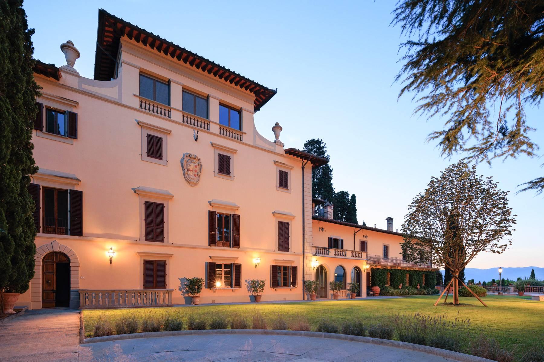 Prestigious apartment in a historic mansion on the hills of Carmignano - 32