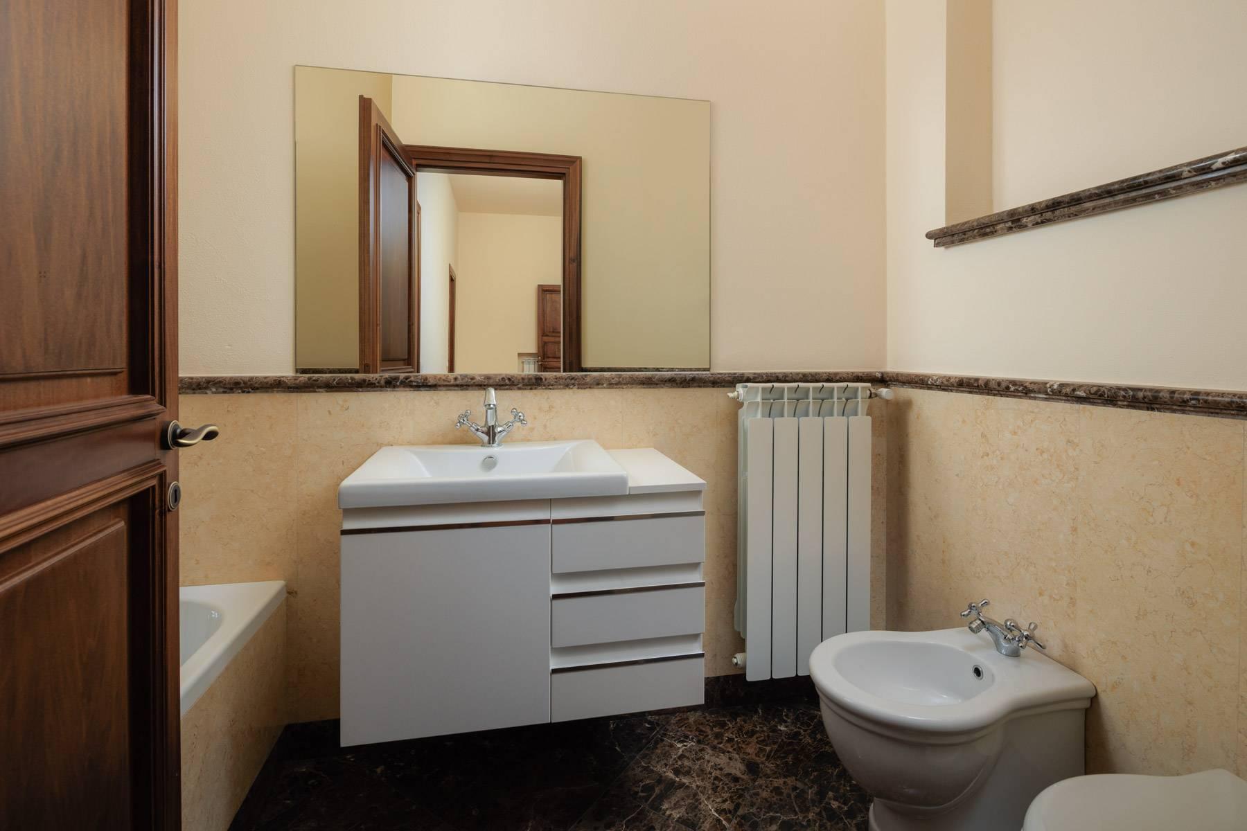 Appartamento in Villa Storica sulle colline di Carmignano - 12