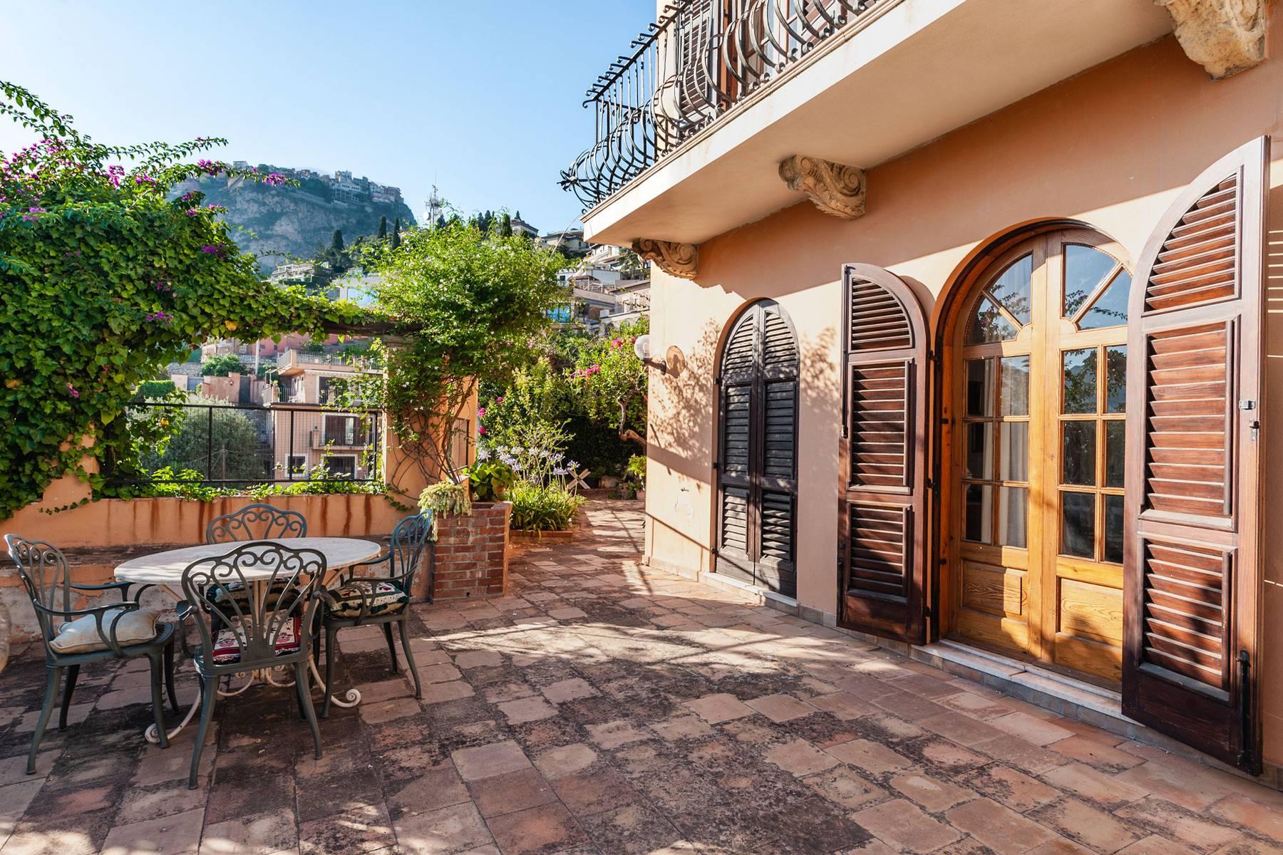 Villa sea view with garden in Taormina - 26