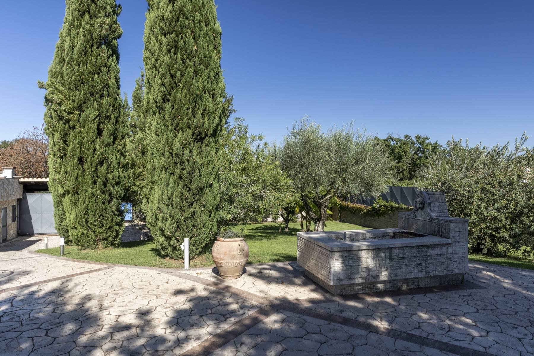 Moderna villa con piscina a due passi da Roma - 15