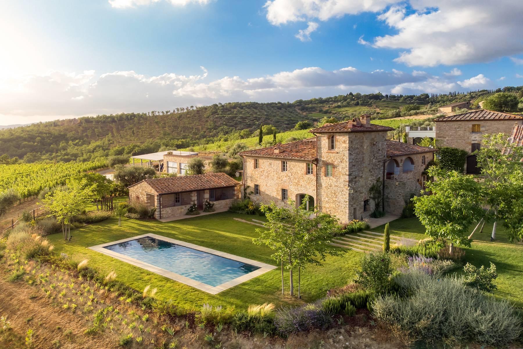 Enchanting villa in the countryside of Siena - 1
