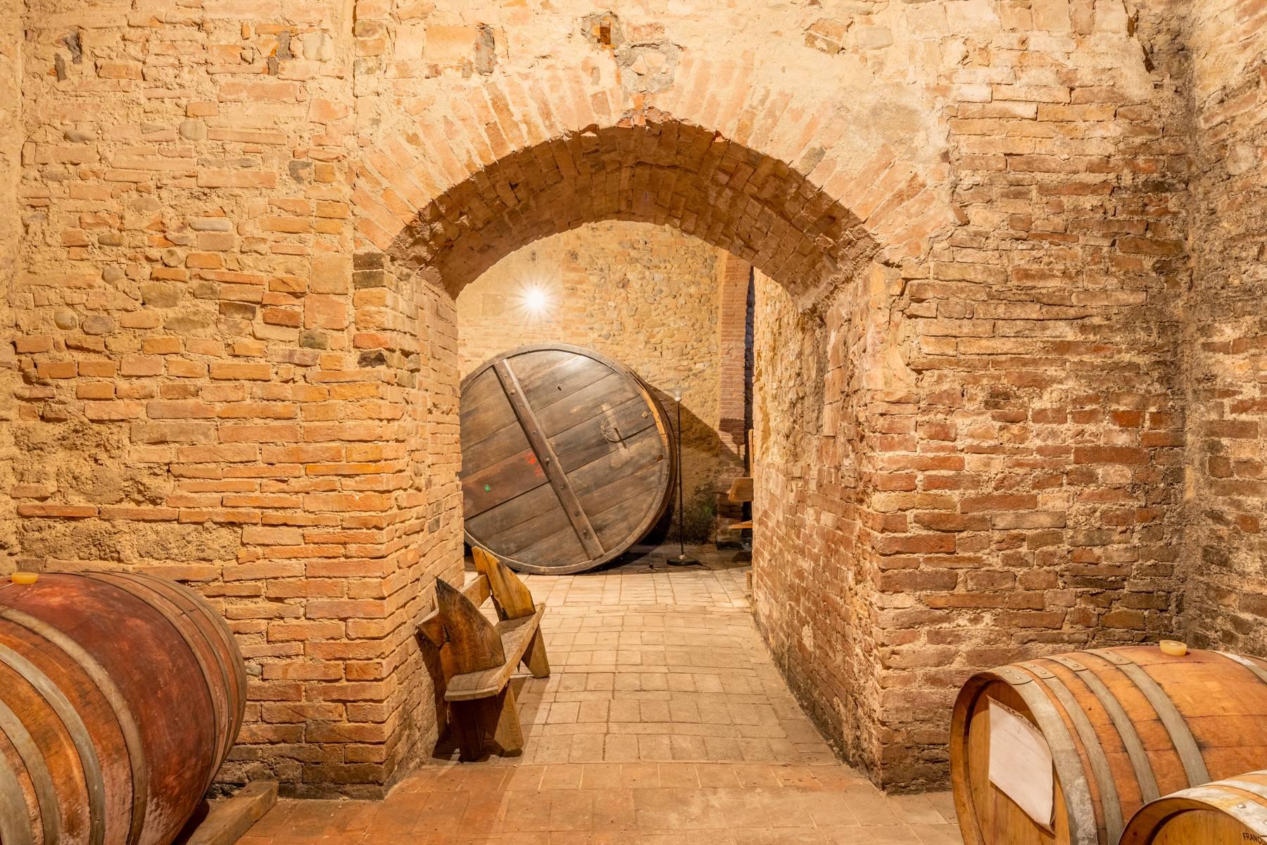 Außergewöhnliches Weingut mit einem Jagdrevier von 300 Hektar im Chianti Gebiet - 25