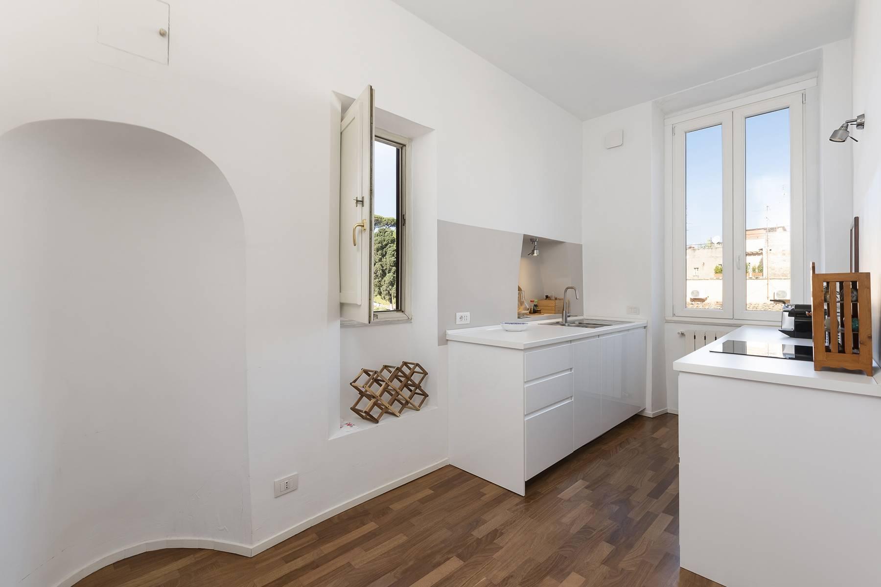 Luminoso appartamento nel cuore di Trastevere, in vendita, Roma | Sotheby’s Realty Italy - 9